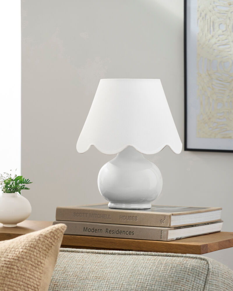 Stella Diminuta Accent Table Lamp