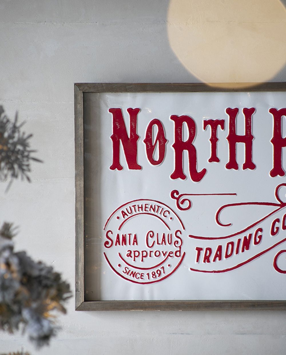Iron / Wood North Pole Trading Company Wall Sign, For Christmas Holiday Table Wall Decor - White / Red