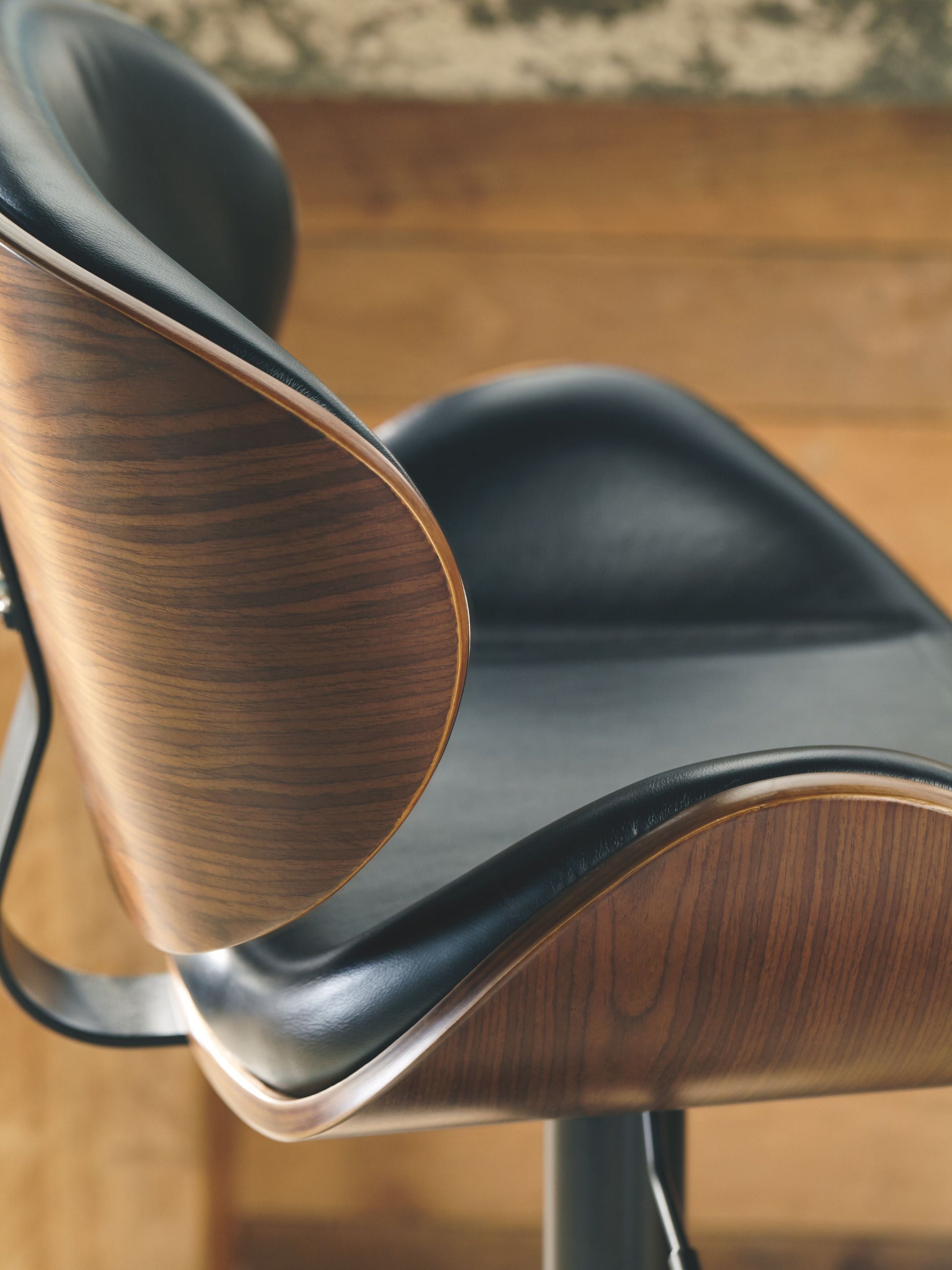 Signature Design by Ashley® Bellatier - Adjustable Height Barstool | Meri Furniture