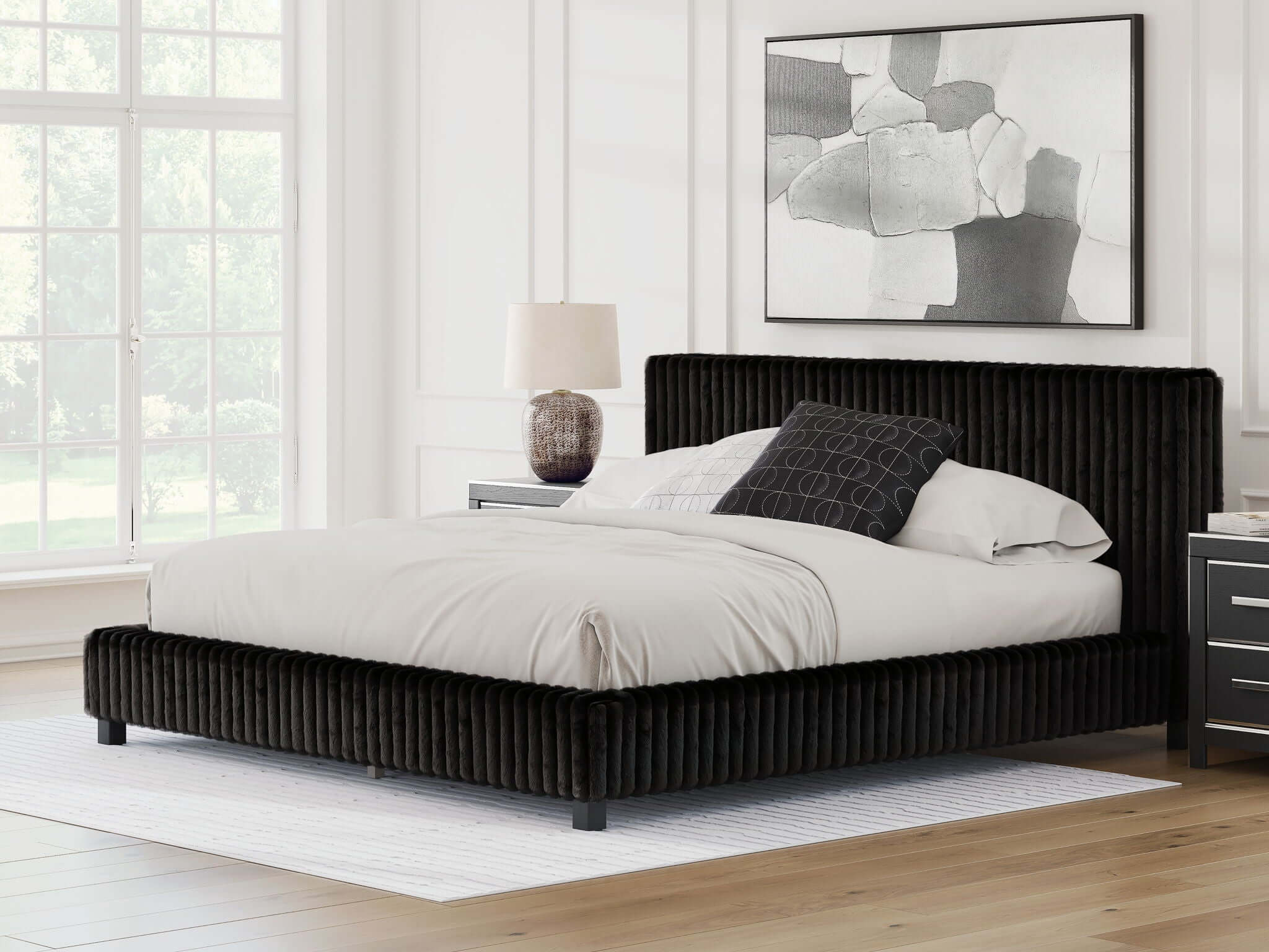 Zuraleus - Upholstered Bed
