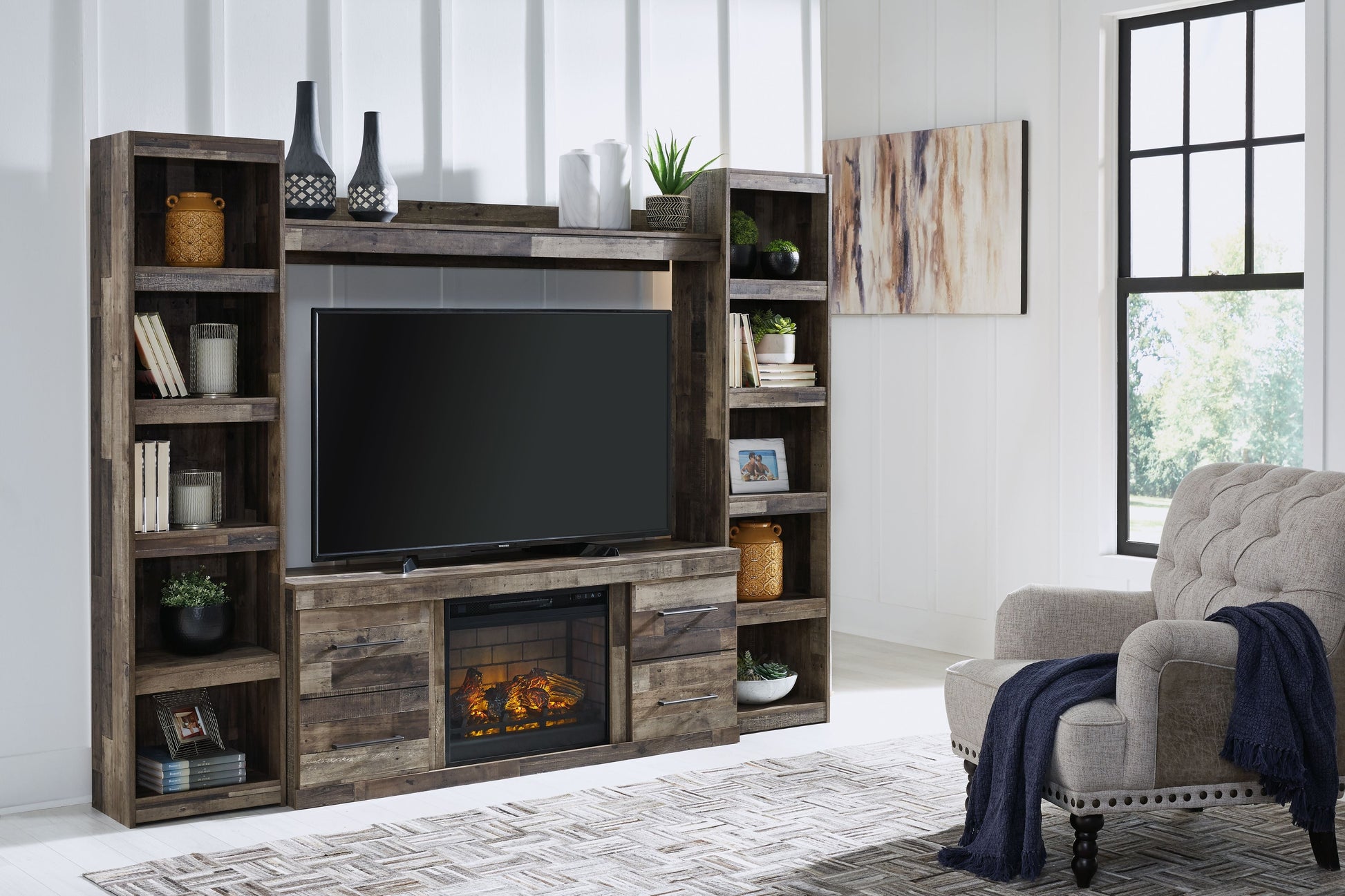 Signature Design by Ashley® Derekson - Entertainment Center | Meri Furniture