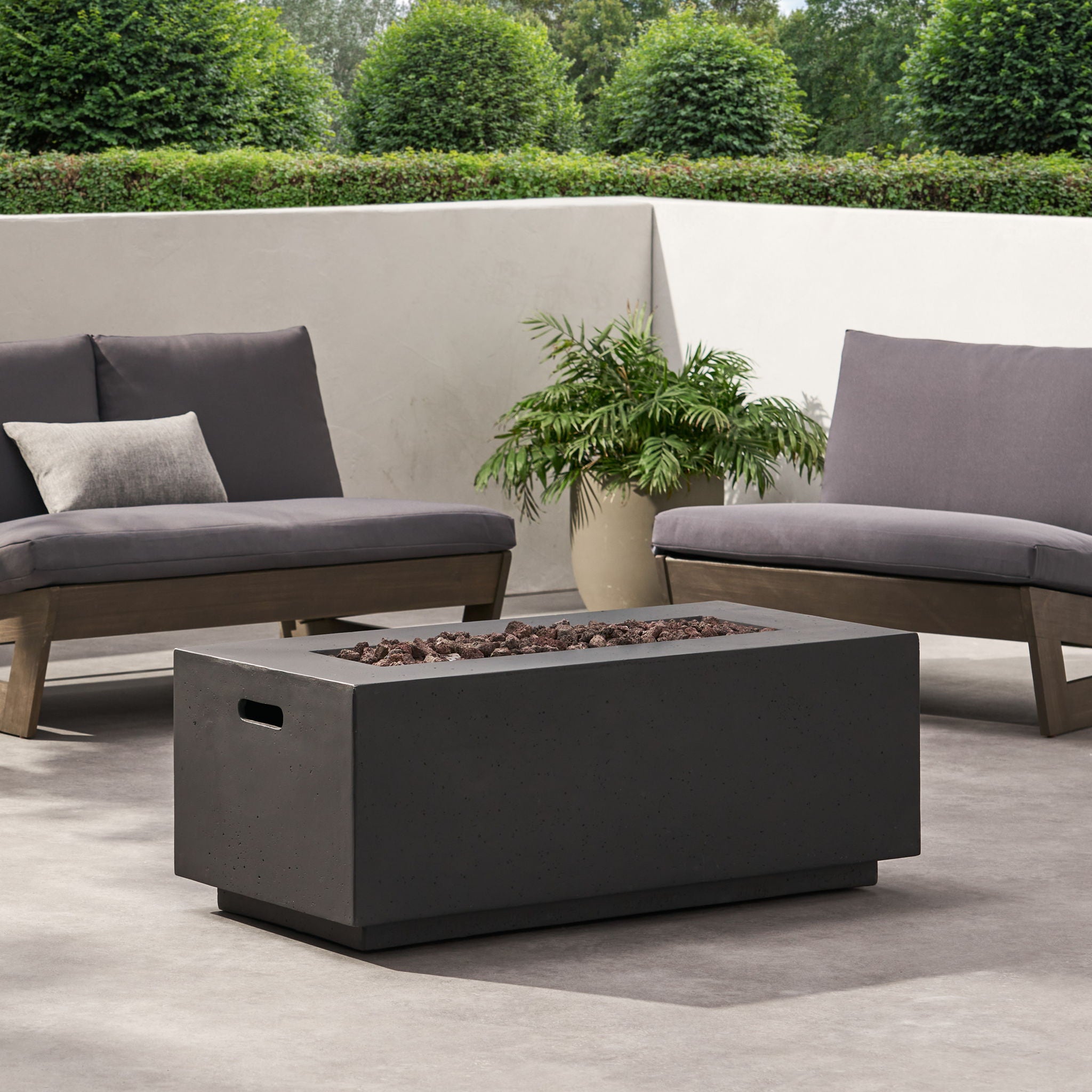 Contemporary Outdoor 40,000 Btu Propane Fire Pit