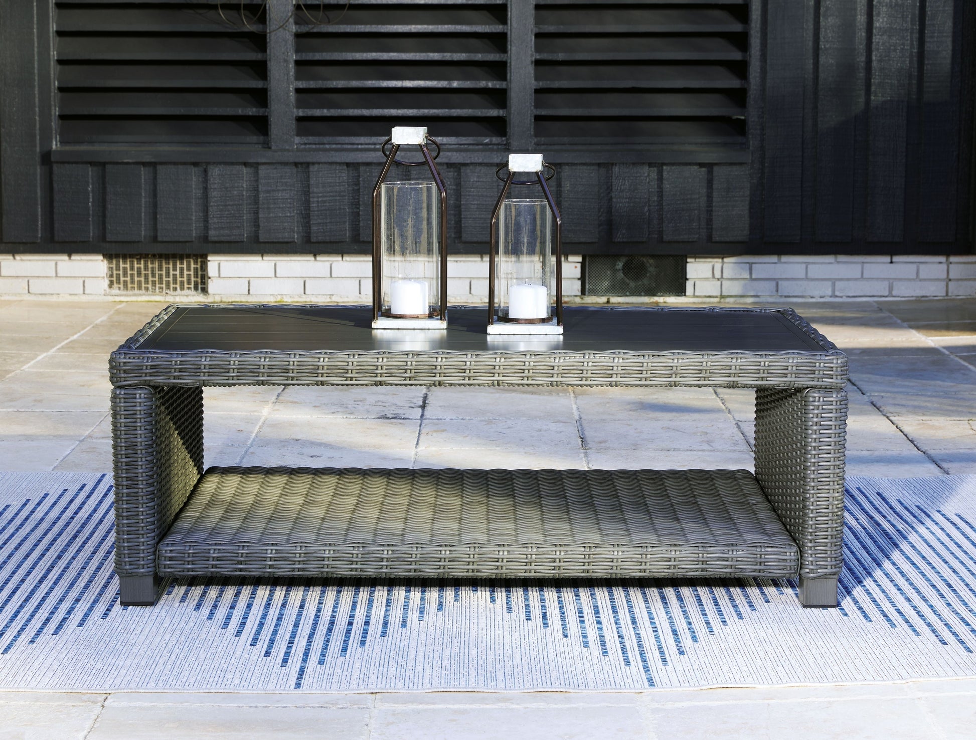 Signature Design by Ashley® Elite Park - Gray - Rectangular Cocktail Table | Meri Furniture