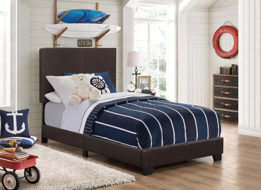 Coaster Fine Furniture Dorian - Upholstered Panel Bed | Meri Furniture