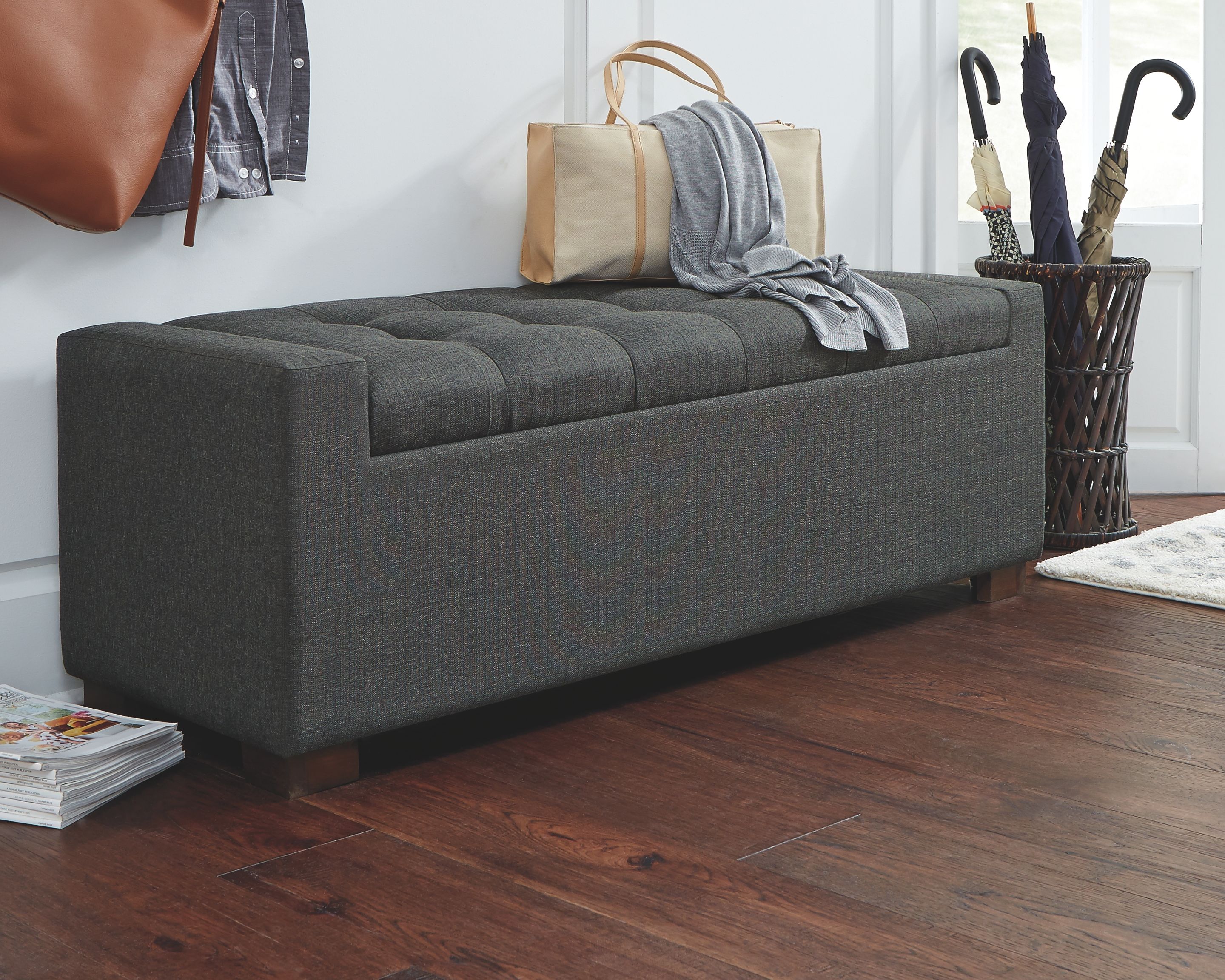 Ashley Furniture Cortwell - Gray - Storage Bench | Meri Furniture