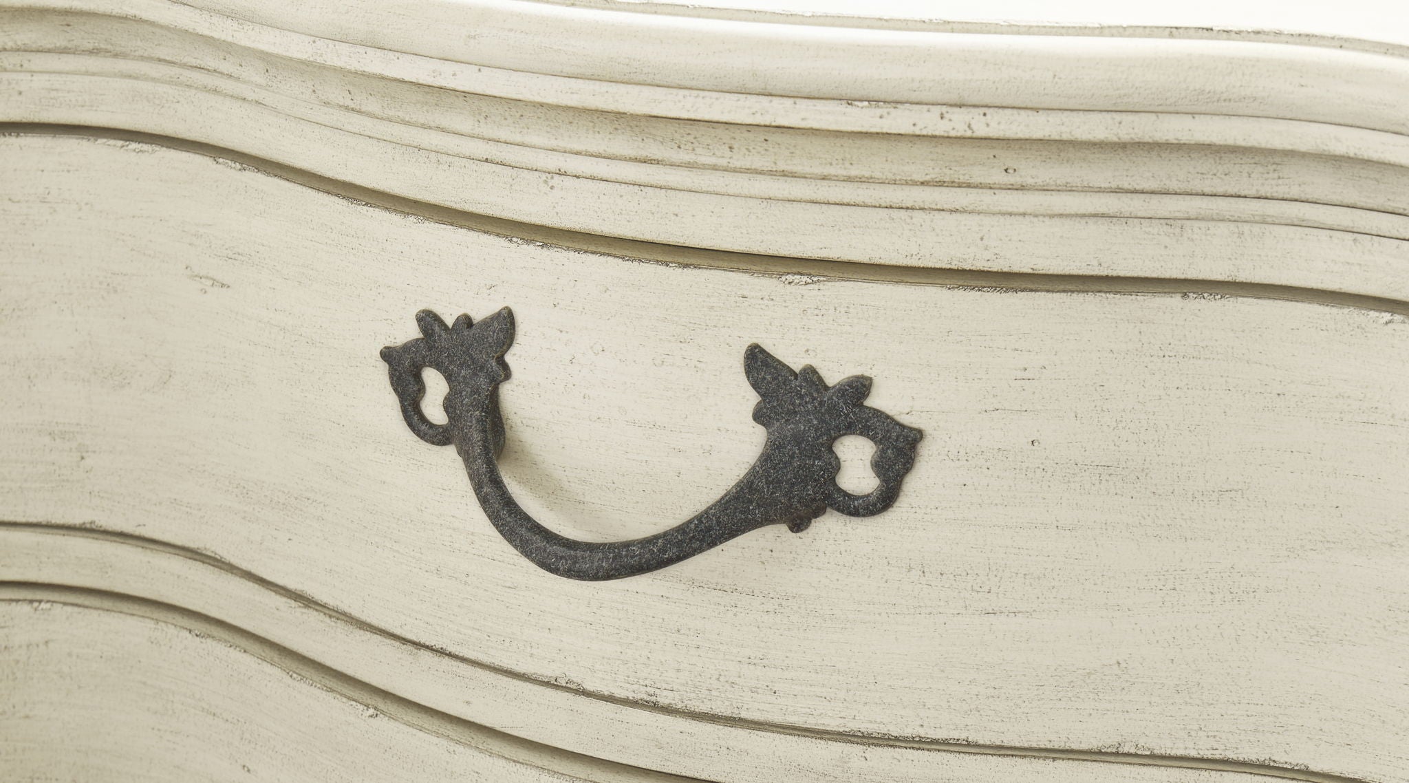 Arlendyne - Dresser - Antique White