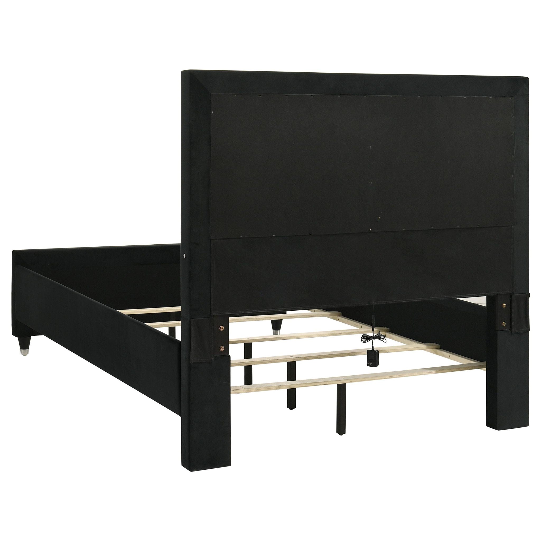 Ravenne 5-piece Velvet Upholstered Queen LED Bedroom Set Black