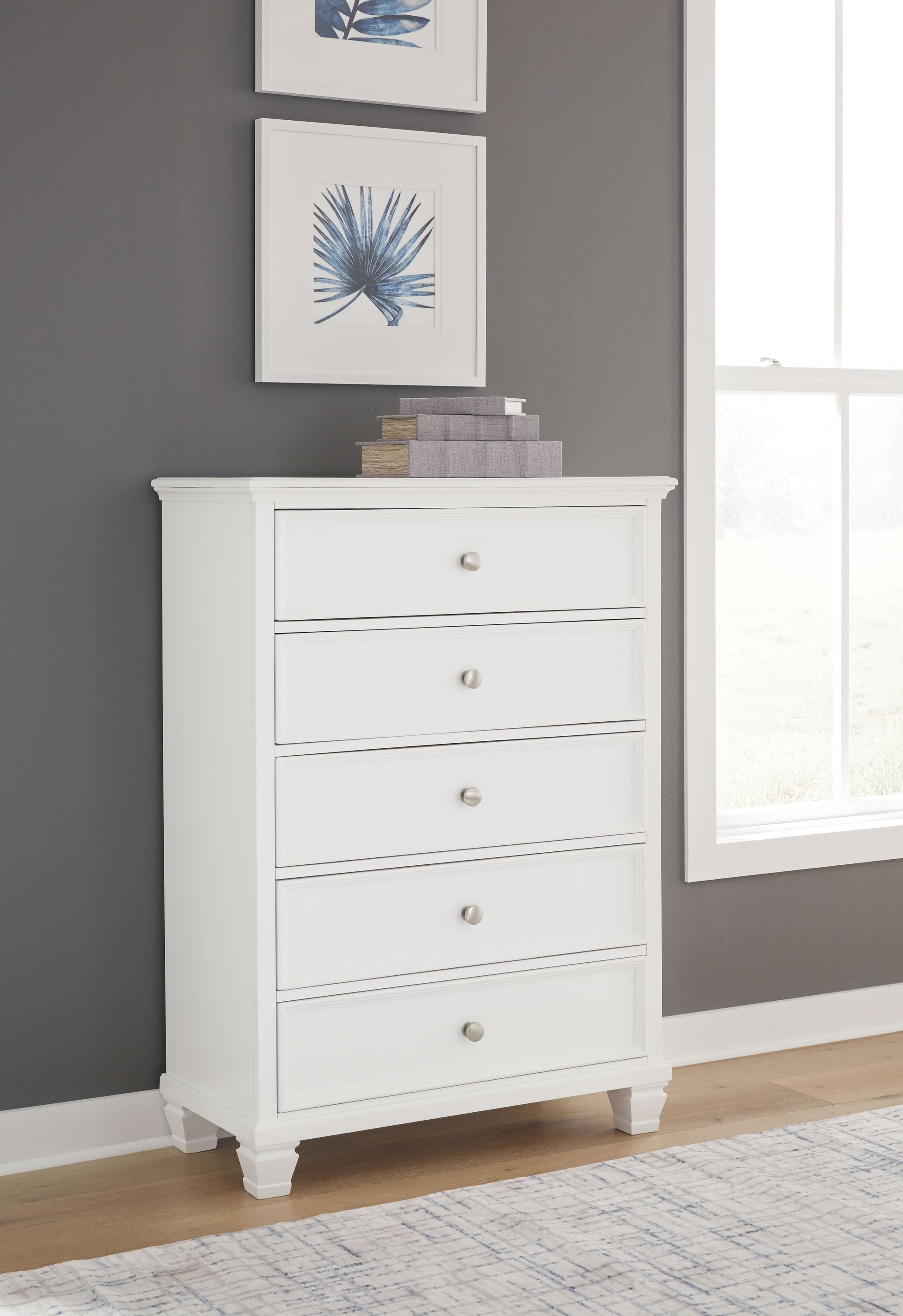 Signature Design by Ashley® Fortman - White - Five Drawer Chest | Meri Furniture