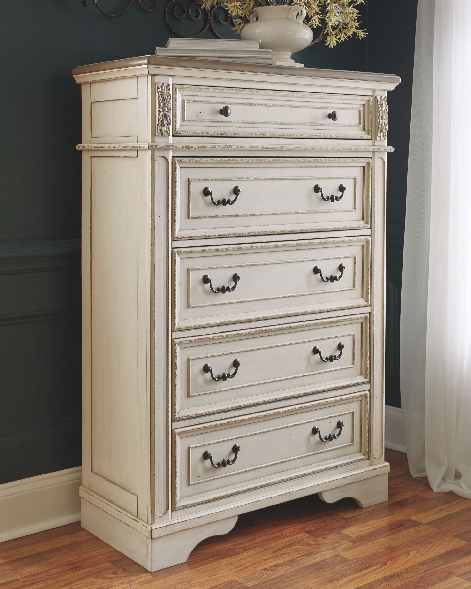 Signature Design by Ashley® Realyn - Panel Bedroom Set | Meri Furniture