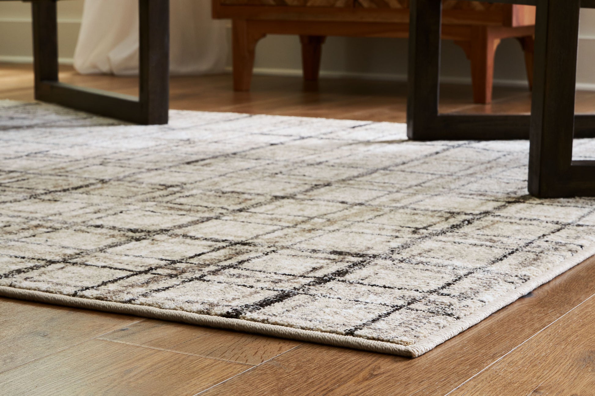 Ashley Furniture Azmerilla - Area Rug | Meri Furniture