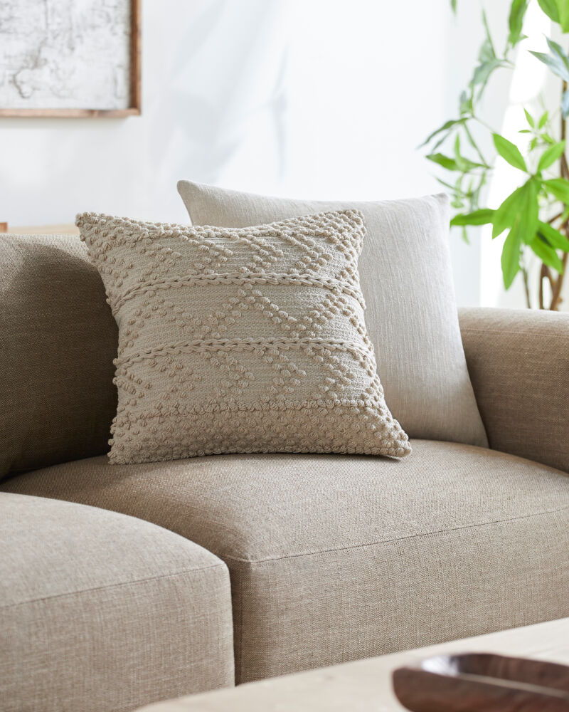 Merdo Pillow