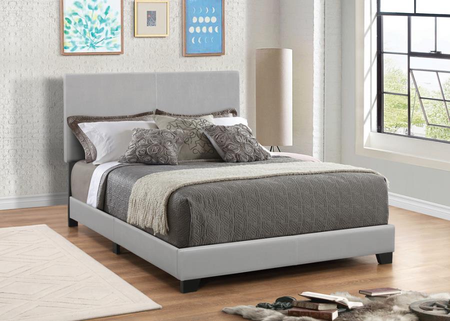 Coaster Fine Furniture Dorian - Upholstered Panel Bed | Meri Furniture