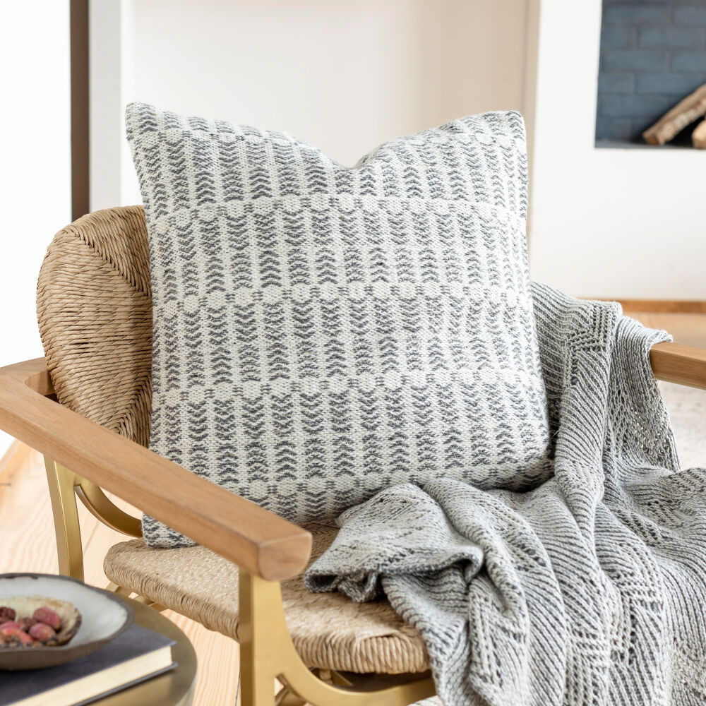 Leif Pillow