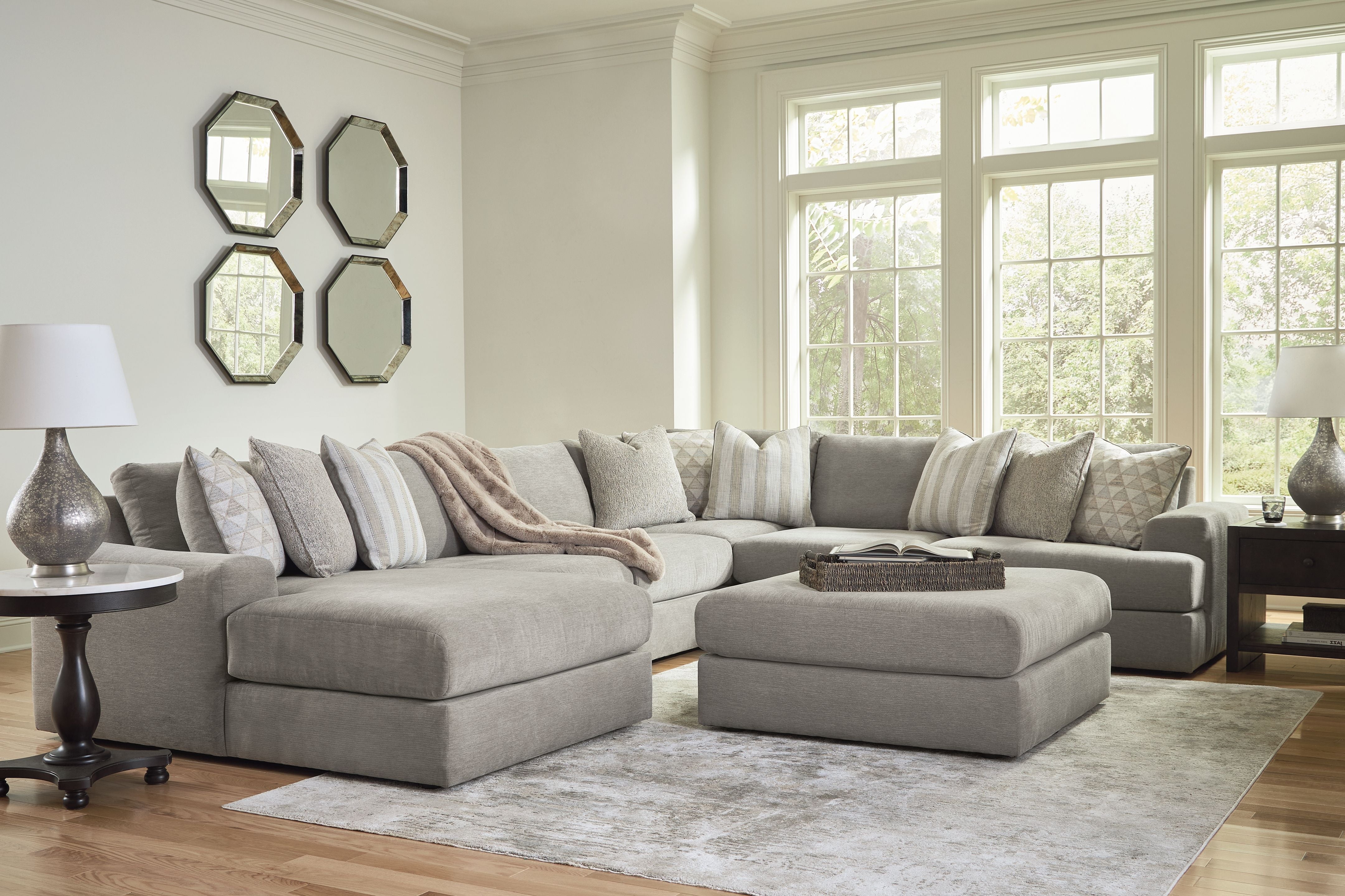 Signature Design by Ashley® Avaliyah - Living Room Set | Meri Furniture