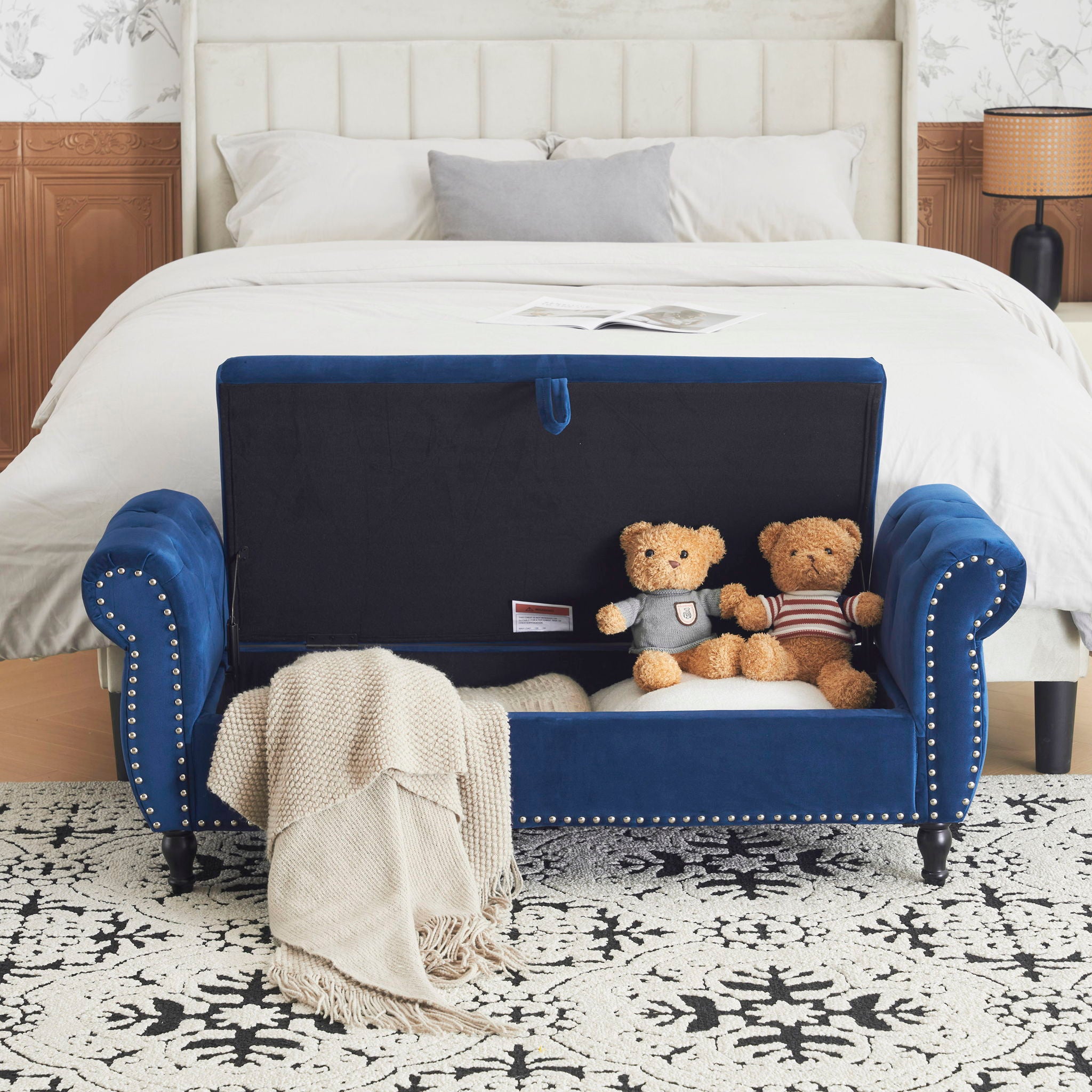 Luxurious Velvet Multifunctional Storage Ottoman Bench With Pillow