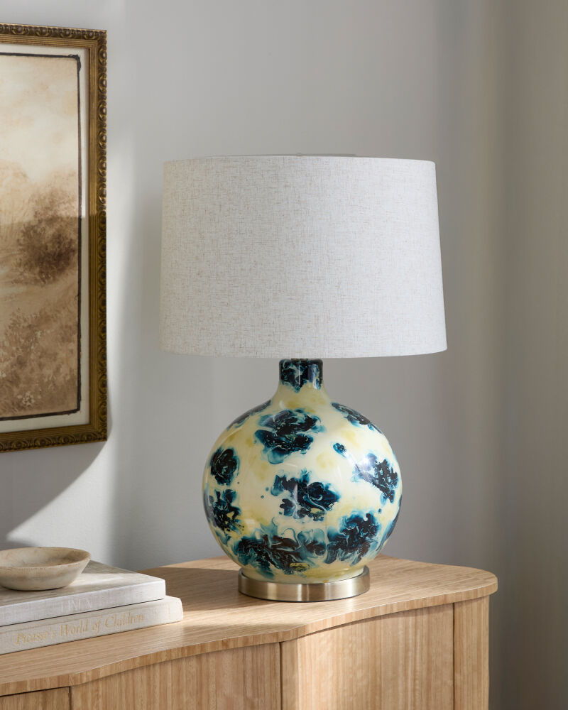 Snicarte Accent Table Lamp