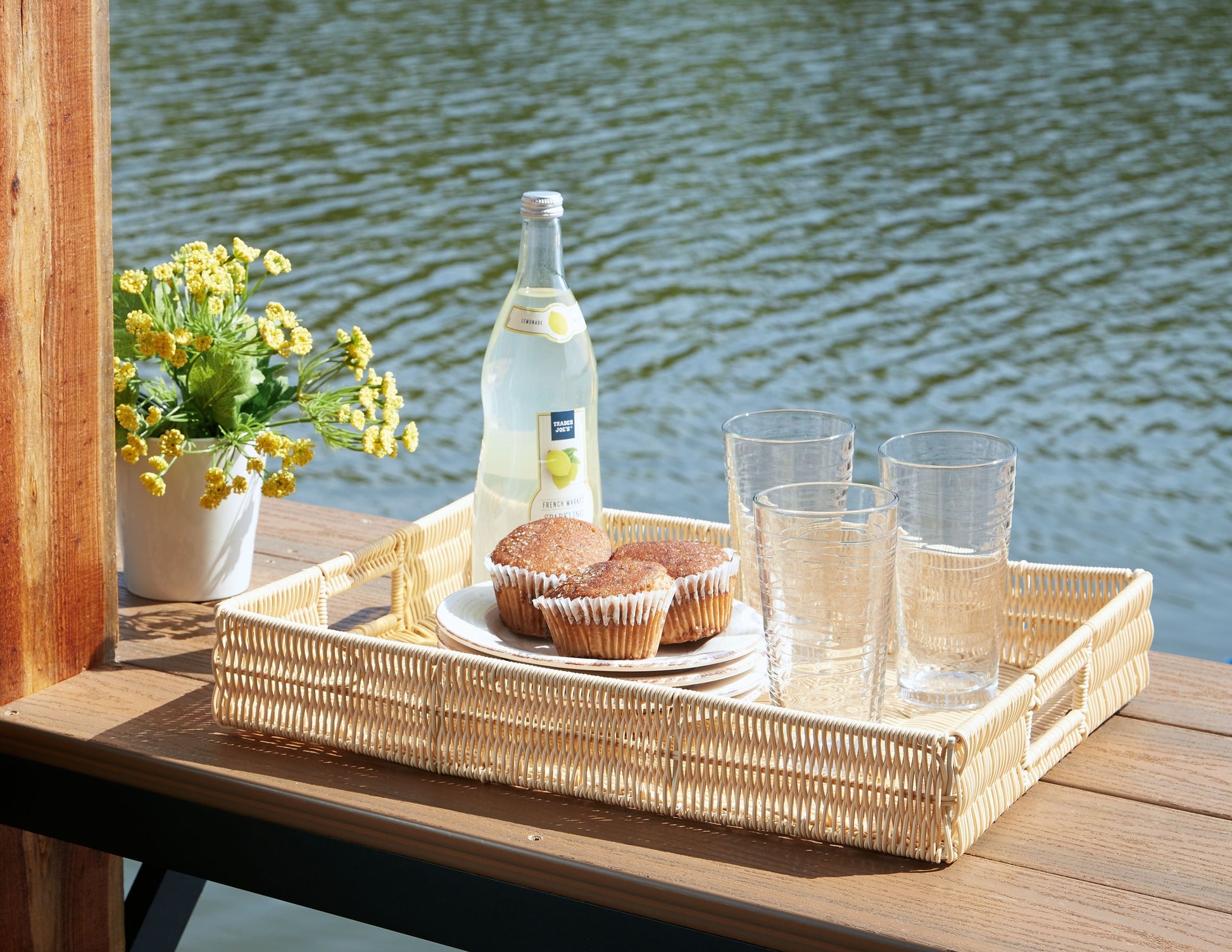 Signature Design by Ashley® Evonne - Tray | Meri Furniture