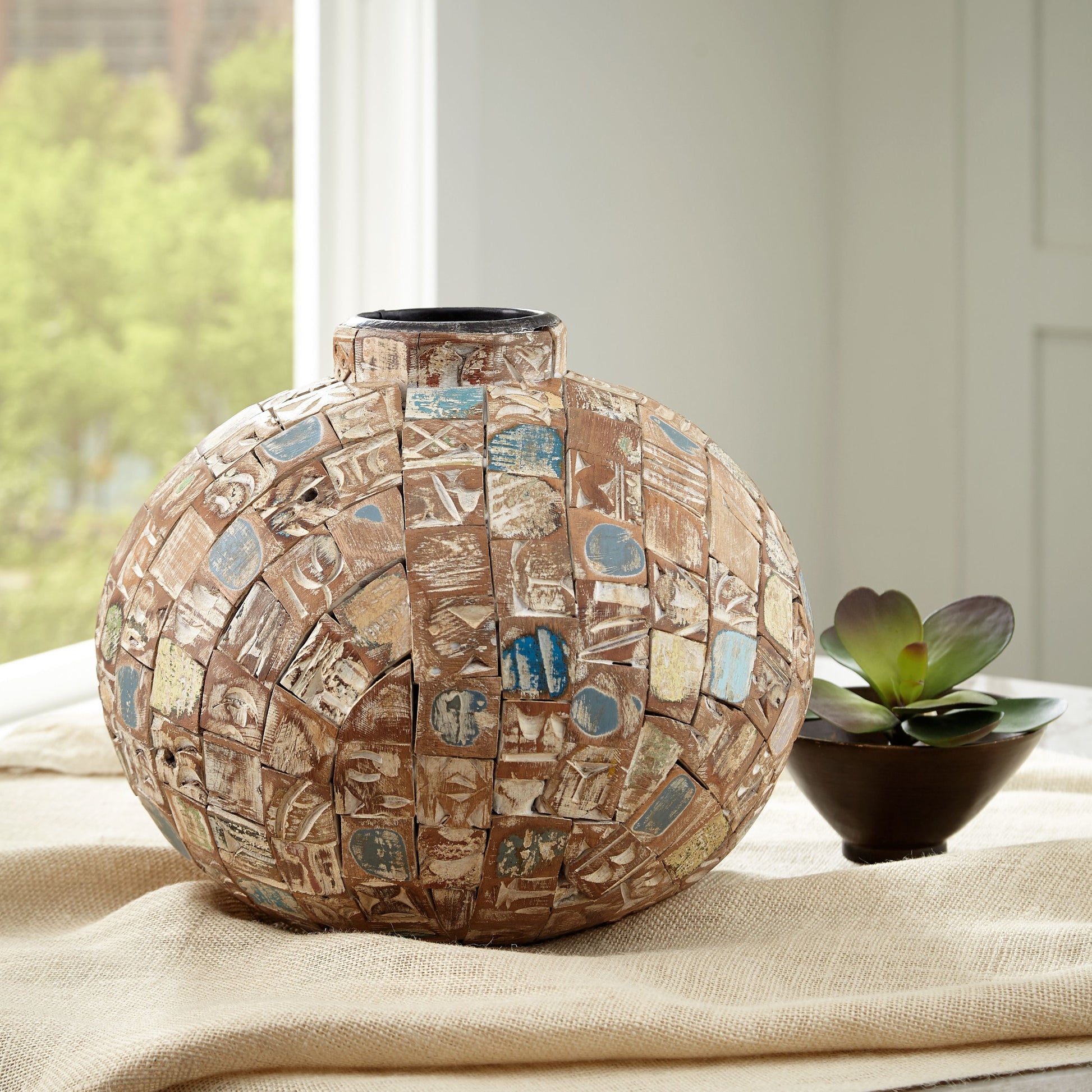 Signature Design by Ashley® Meltland - Natural / Black - Vase - Round | Meri Furniture