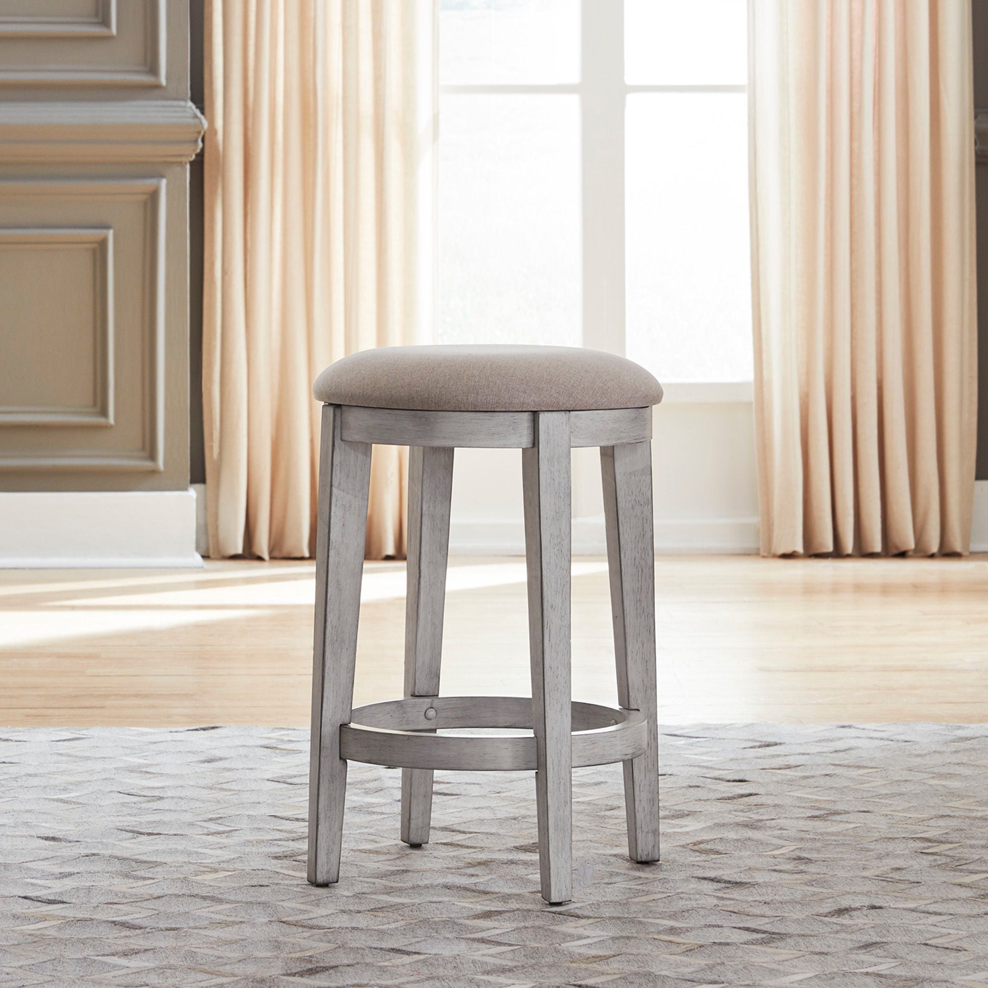 Liberty Furniture Ocean Isle - Upholstered Console Stool | Meri Furniture