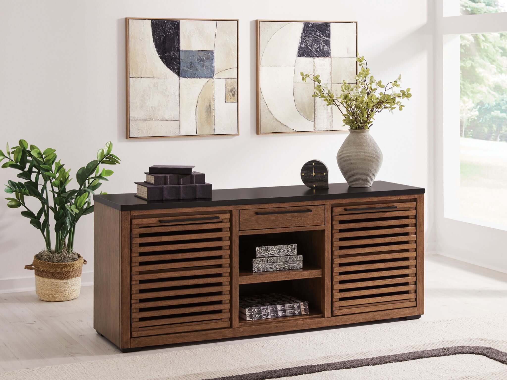 Kallari - Credenza