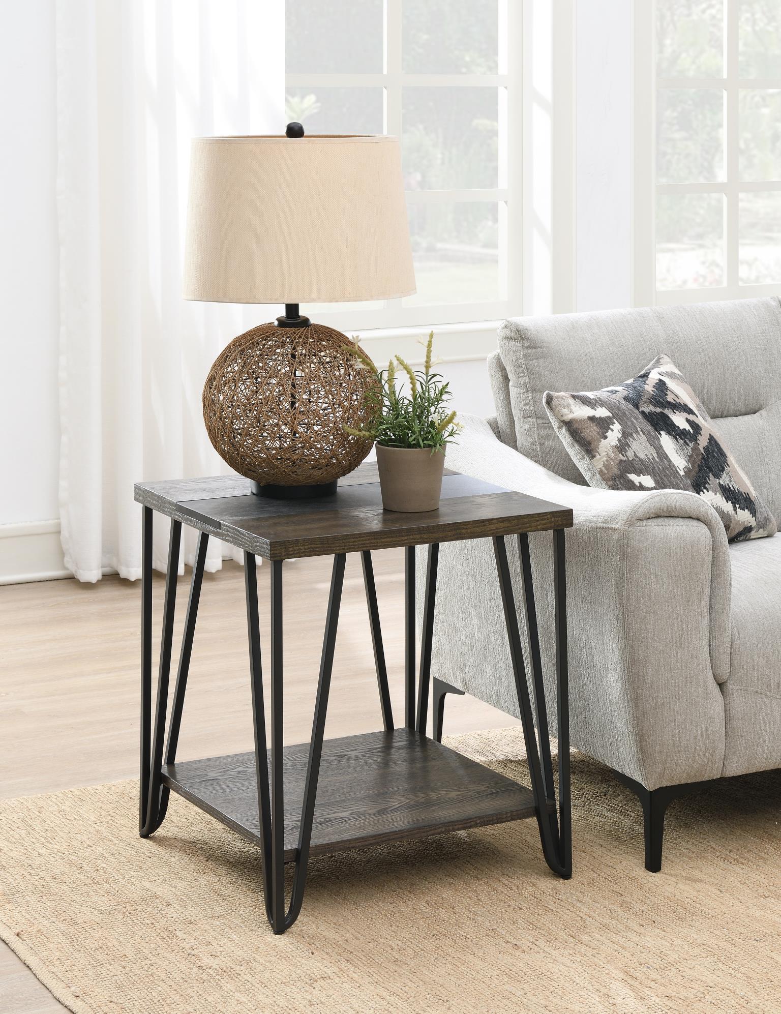 T114 - Table