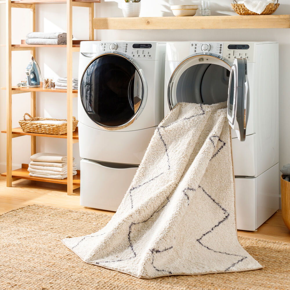 Lykke Machine Woven Rug