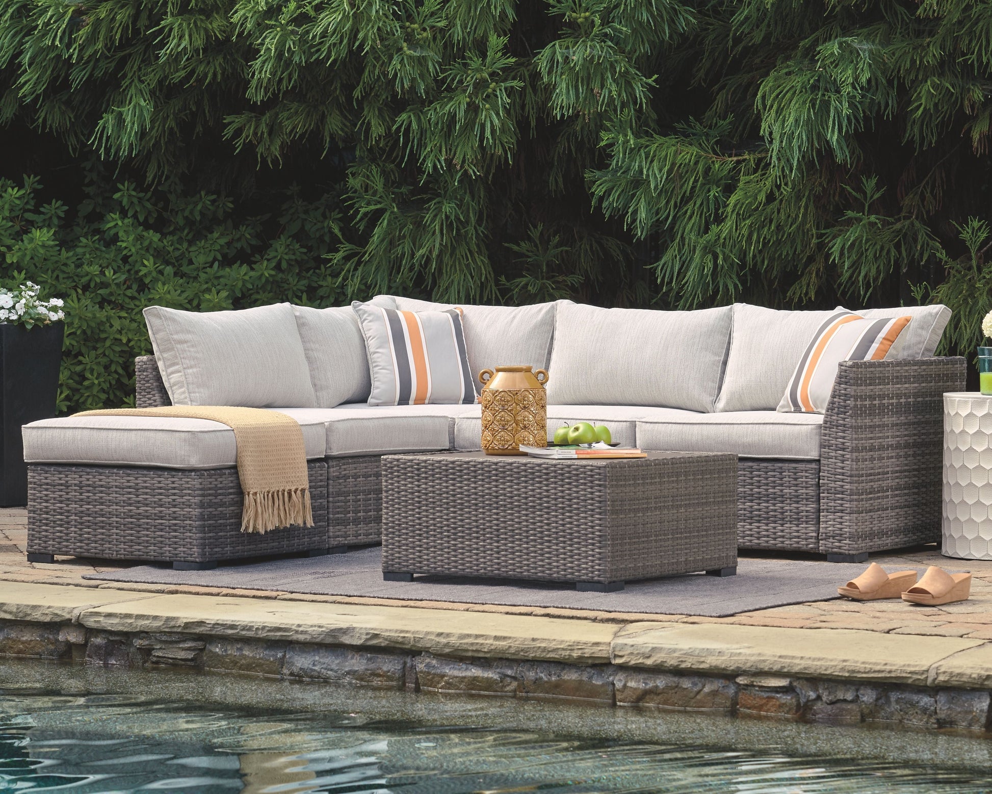 Ashley Furniture Cherry Point - Gray - 4 Pc. - Lounge Set | Meri Furniture