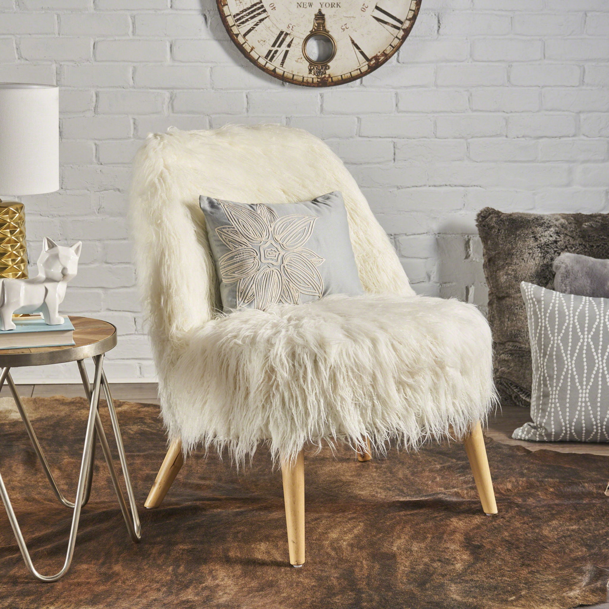 Modern Glam Club Chair With Shaggy Textures - White