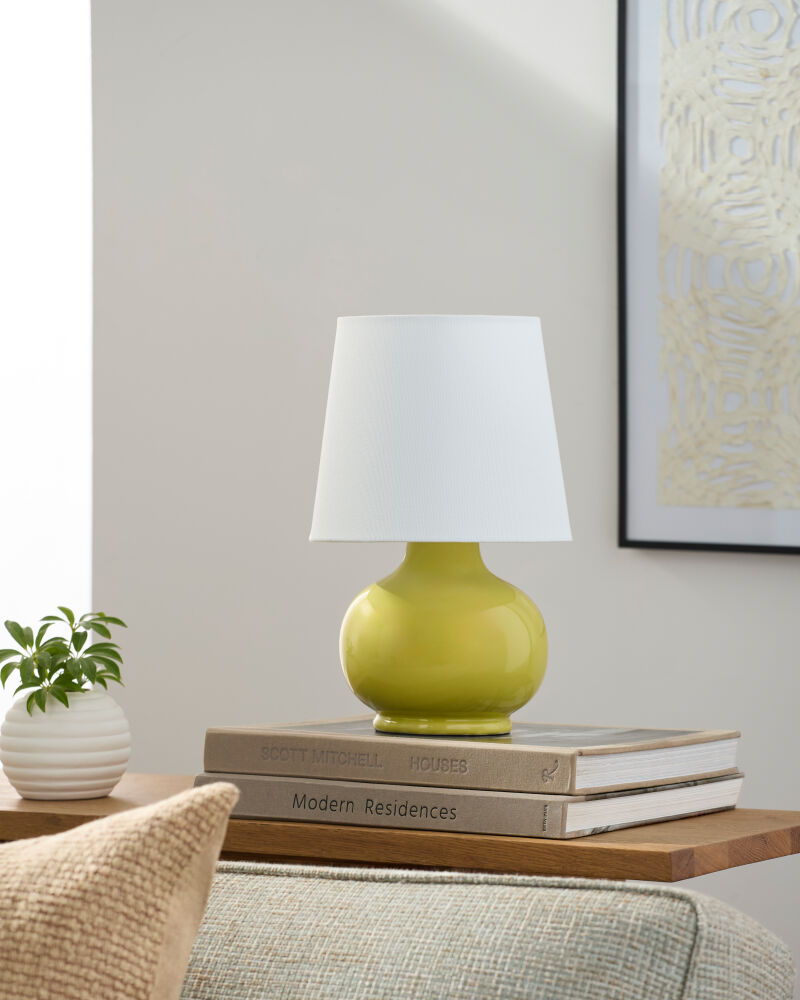 Stella Diminuta Accent Table Lamp