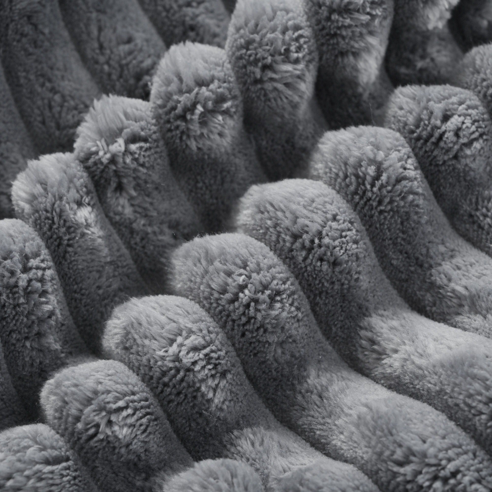 Oversized Loveseat Chaise With 2 USB Ports, 2 Cup Holders And 2 Throw Pillows