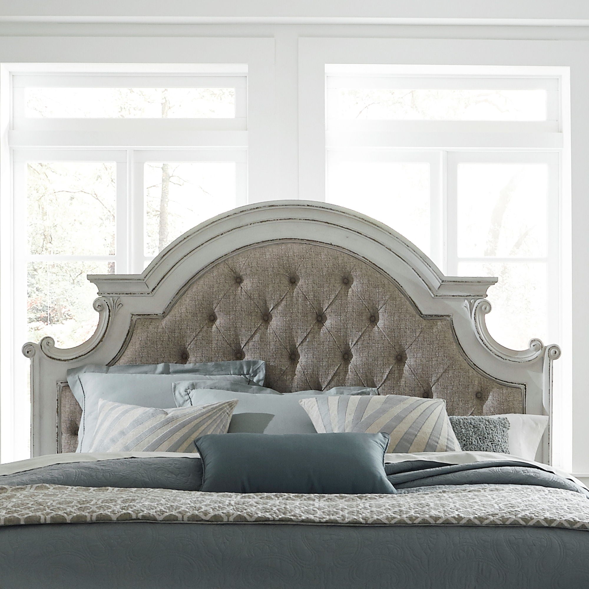 Liberty Furniture Magnolia Manor - Uph Panel Headboard | Meri Furniture