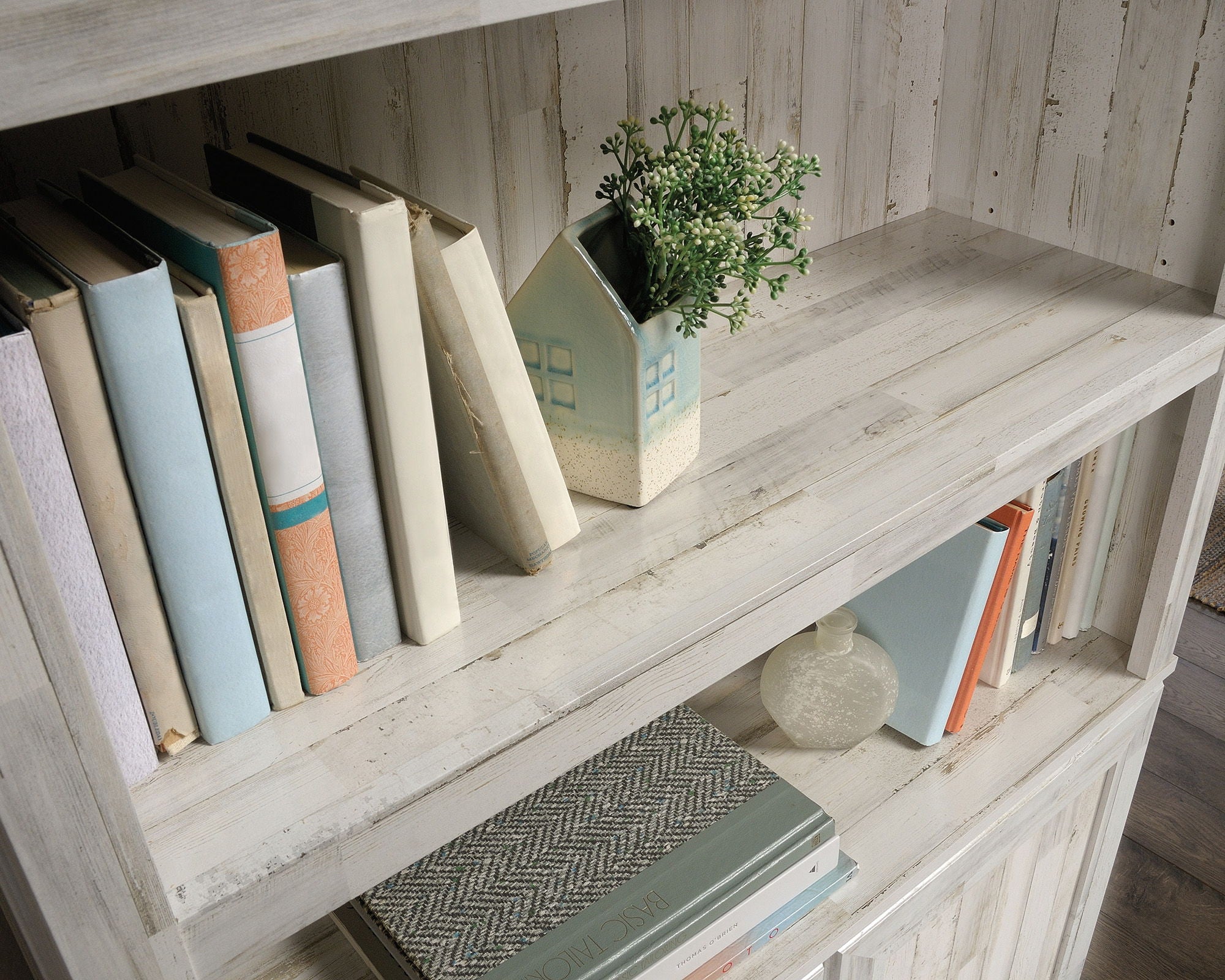 Bookcase With Doors in White Plank