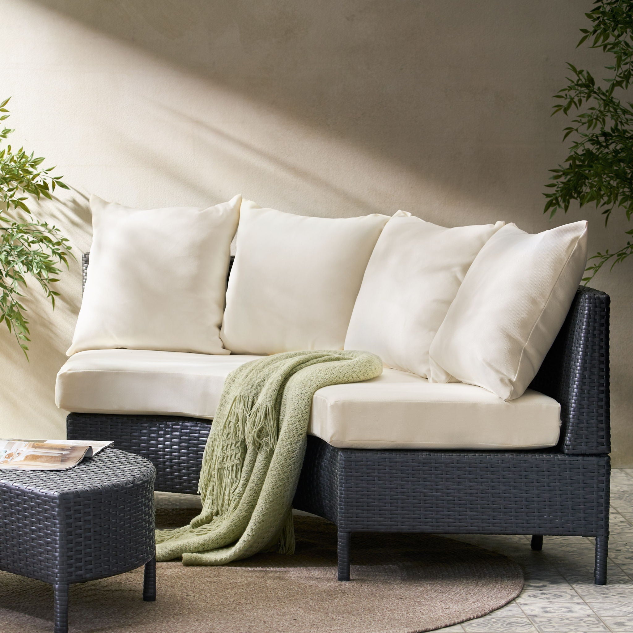 Pt Limon - Modern Outdoor Single Sofa