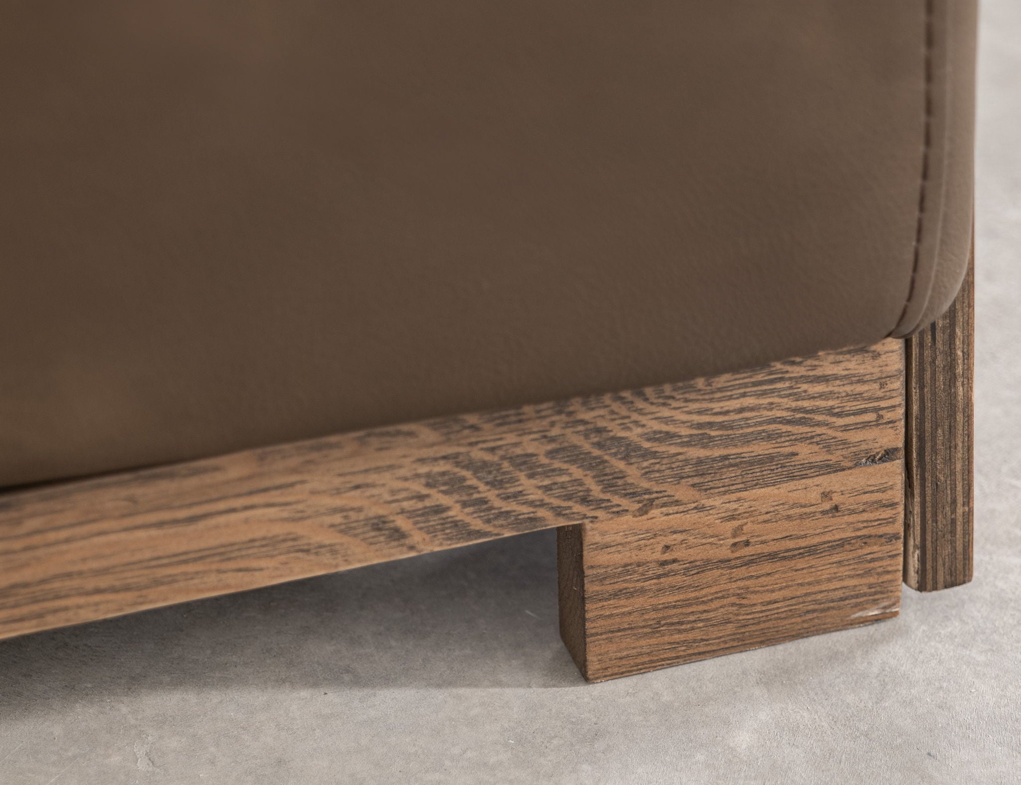 Balam - Loveseat - Brown