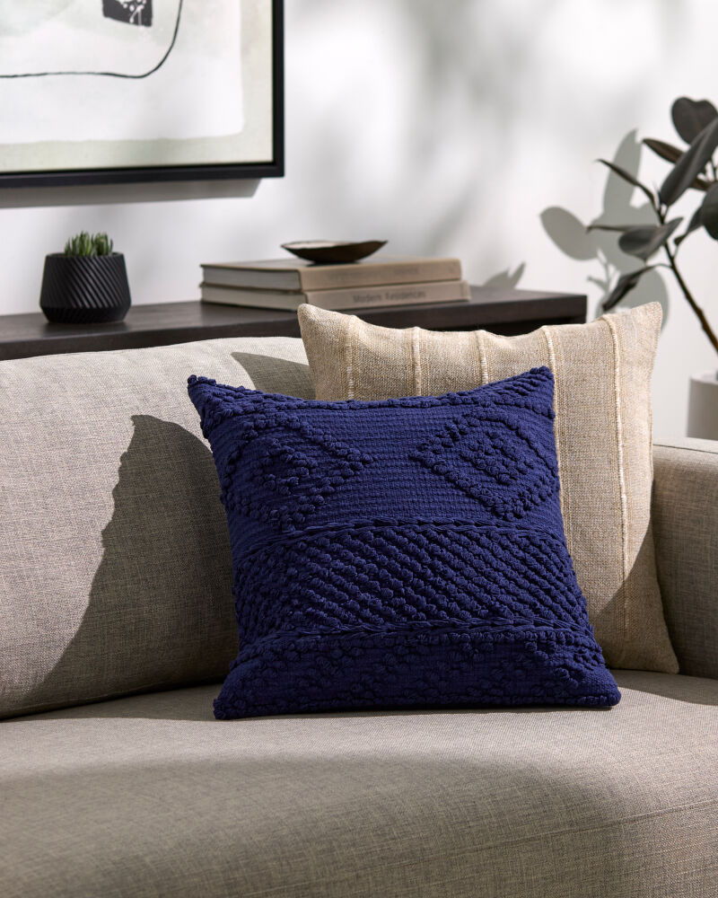 Merdo Pillow