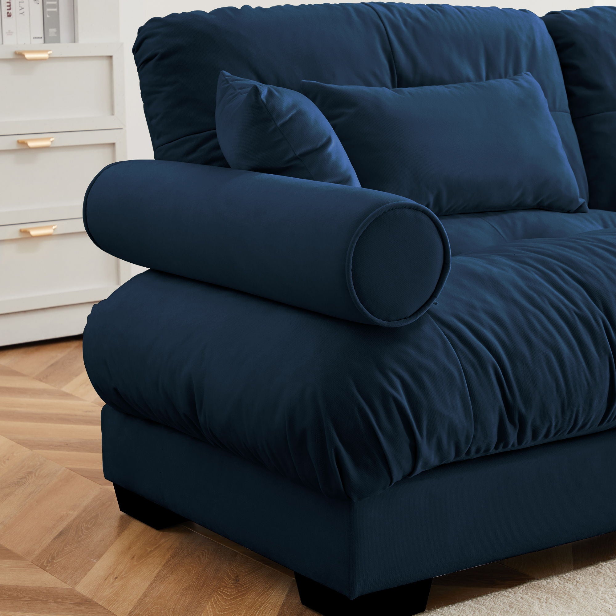 Modern Oversize Sofa With Cloud Like Comfort, Featuring Waist And Throw Pillows