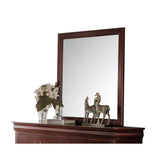 The Louis Philippe mirror is available in different finishes to choose. This mirror simple in style with a rectangular frame. It will be the perfect complement from the most sophisticated to decor casual settings.