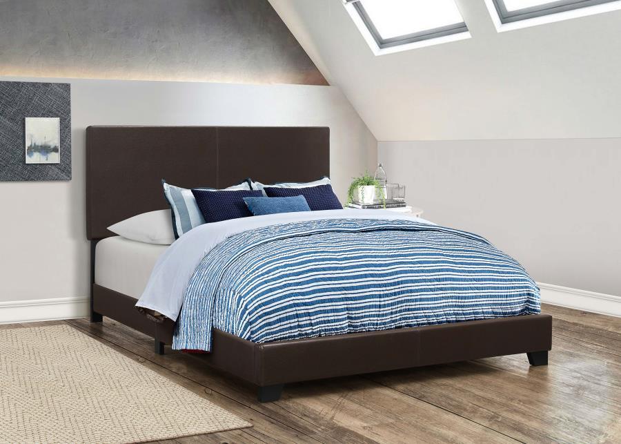 Coaster Fine Furniture Dorian - Upholstered Panel Bed | Meri Furniture
