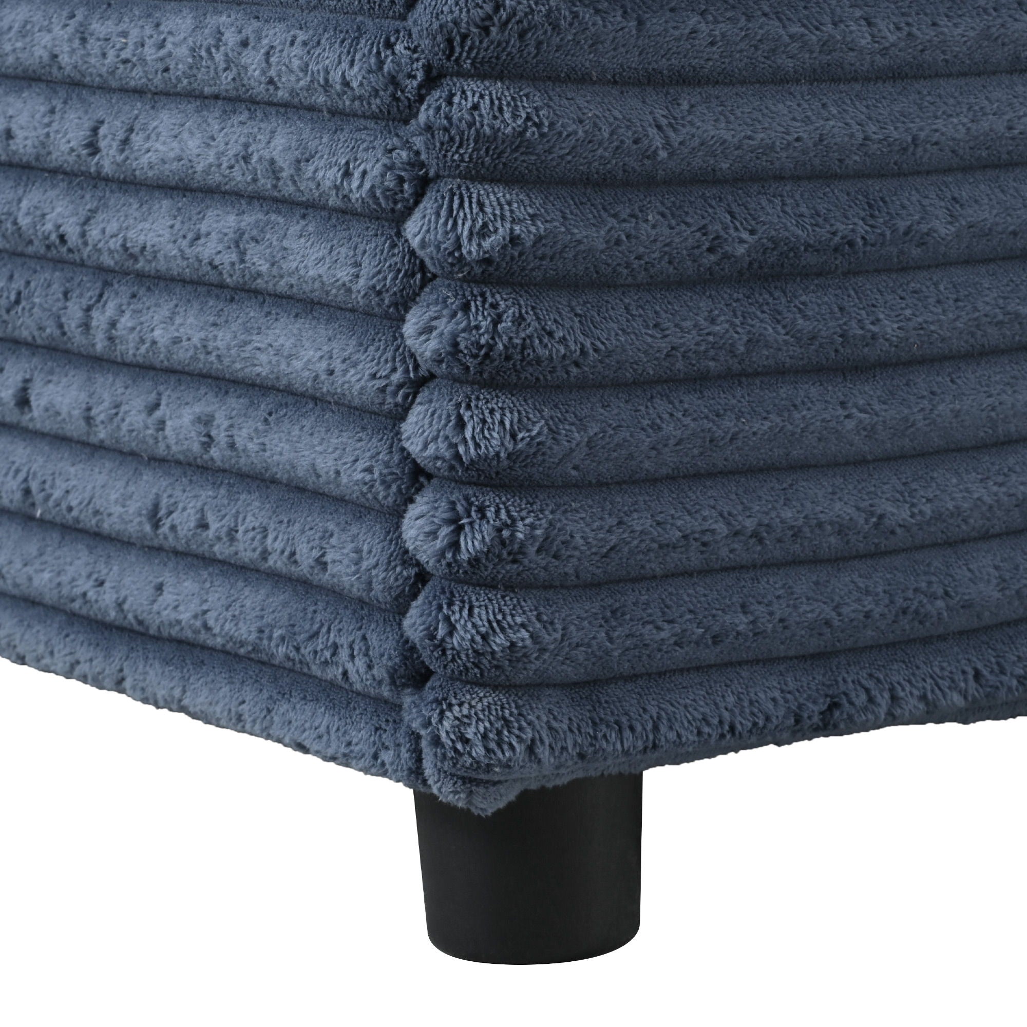 Oversized Loveseat Chaise With 2 USB Ports, 2 Cup Holders And 2 Throw Pillows