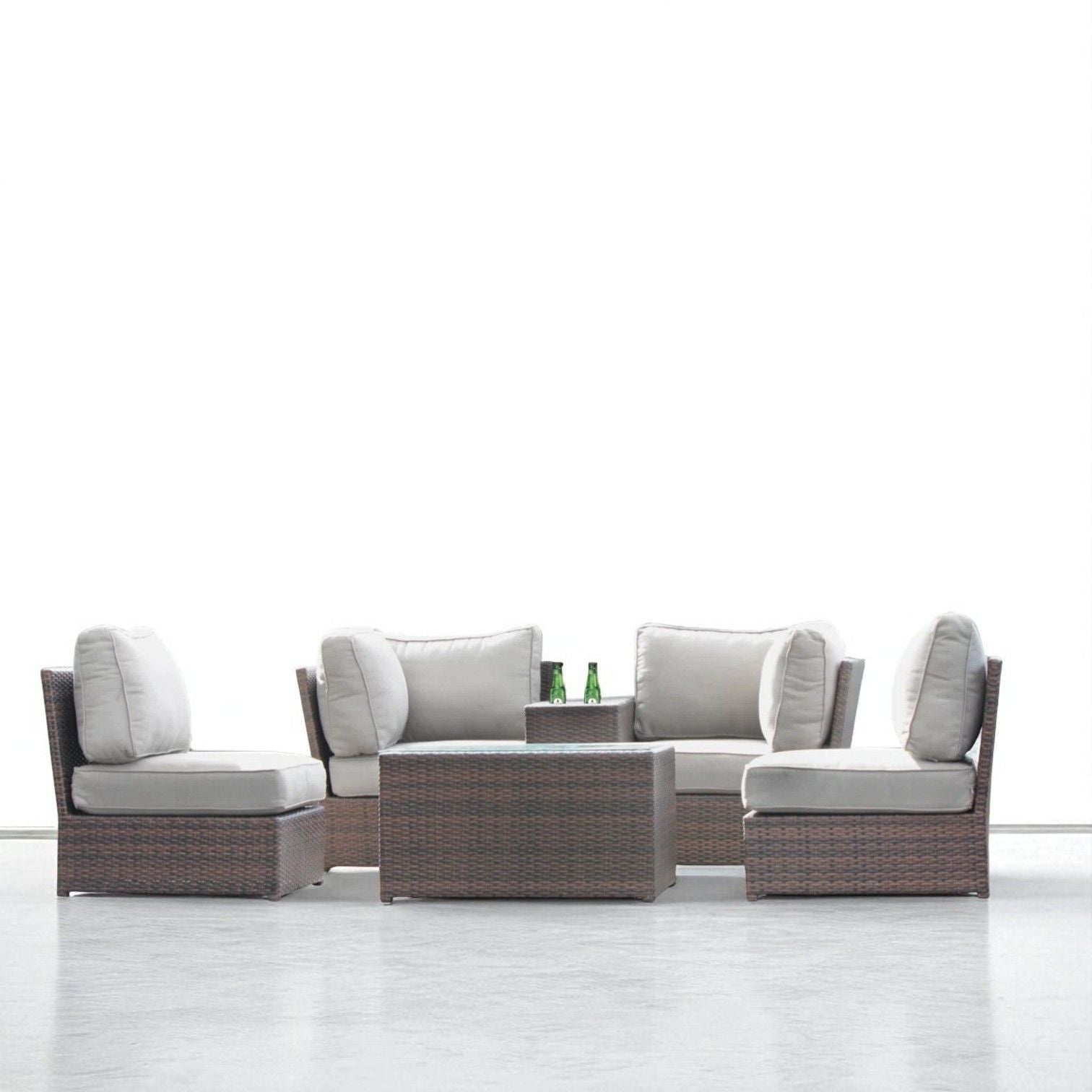 Comfortable Modern Patio Rattan Sectional Set With Cushions