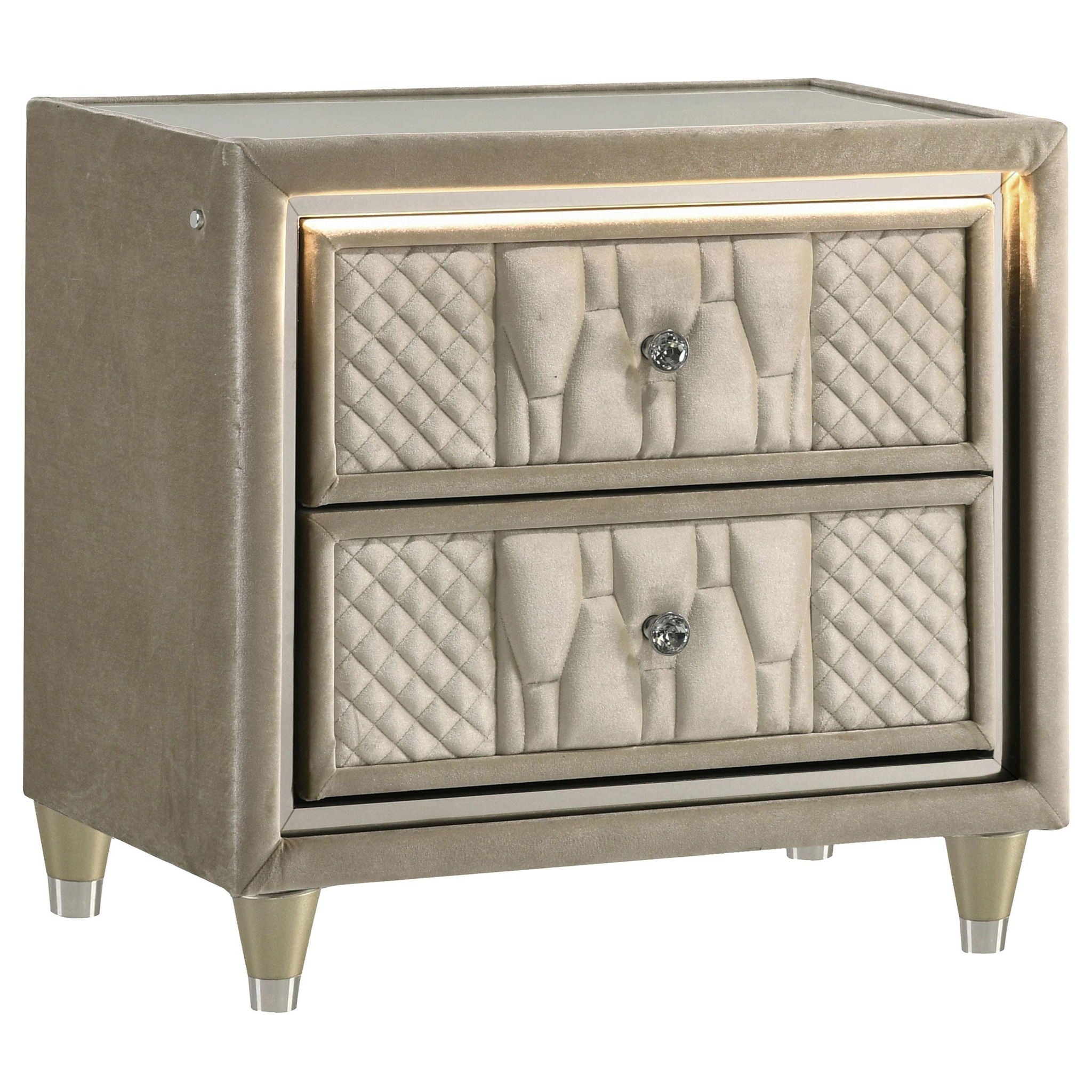 Lorient 4-piece California King Bedroom Set Ivory and Camel