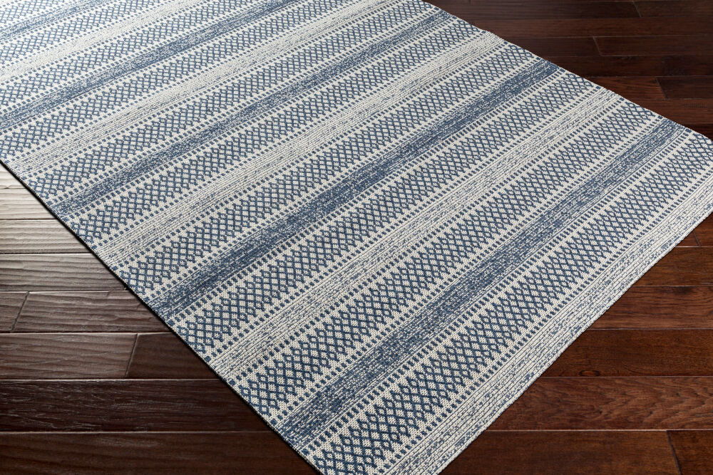 La Casa Machine Woven Rug