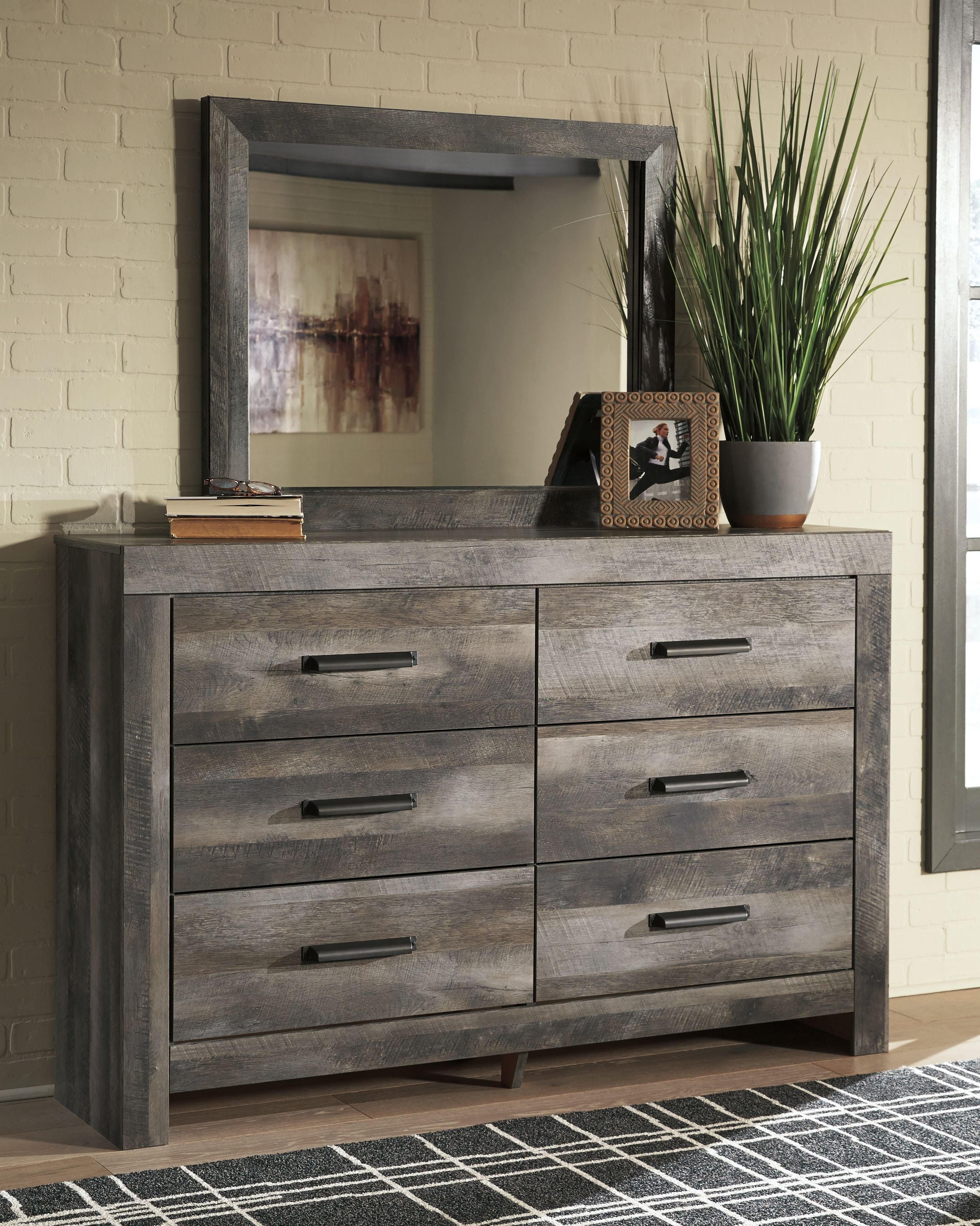 Signature Design by Ashley® Wynnlow - Crossbuck Panel Bedroom Set | Meri Furniture