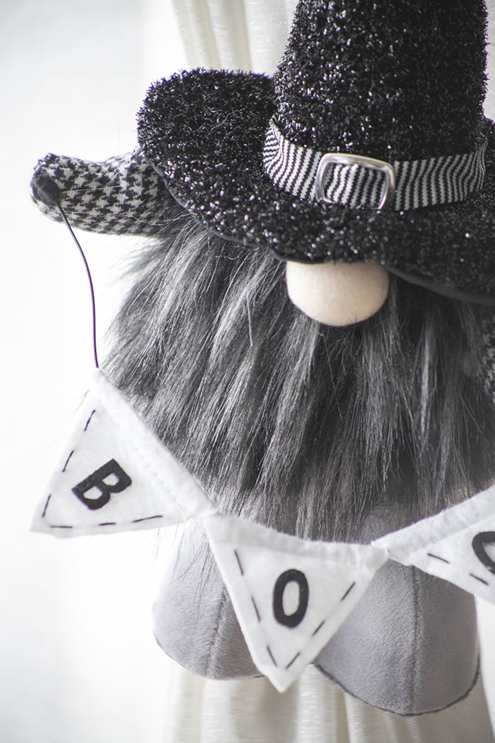 Gnome With 'Boo' Banner, For Halloween Decor - Black White