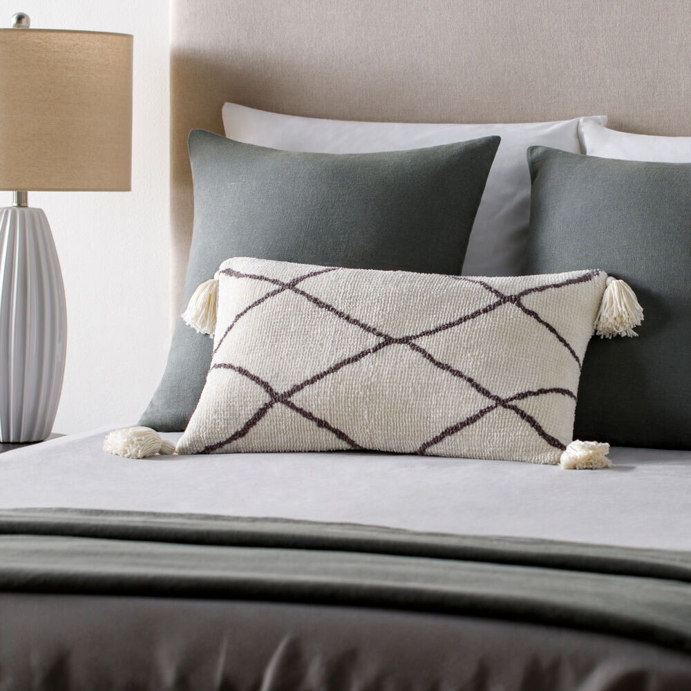 Braith Pillow