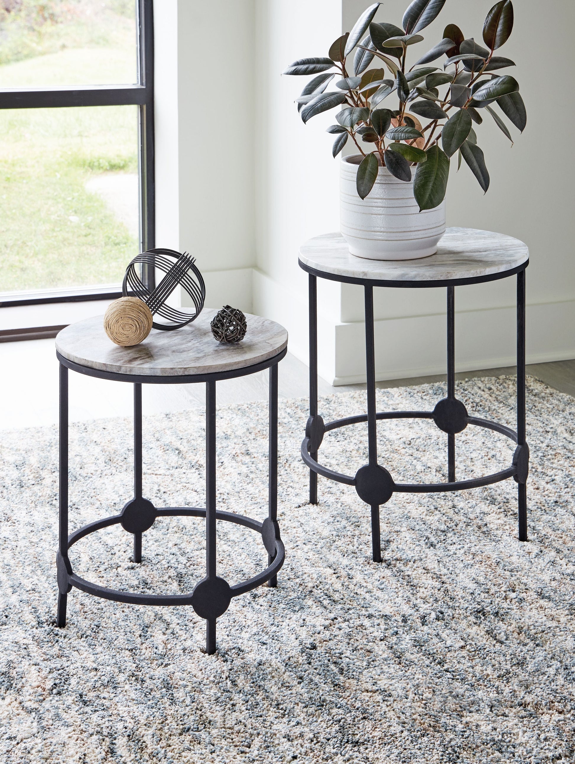 Ashley Furniture Beashaw - Gray / Black - Accent Table Set (Set of 2) | Meri Furniture