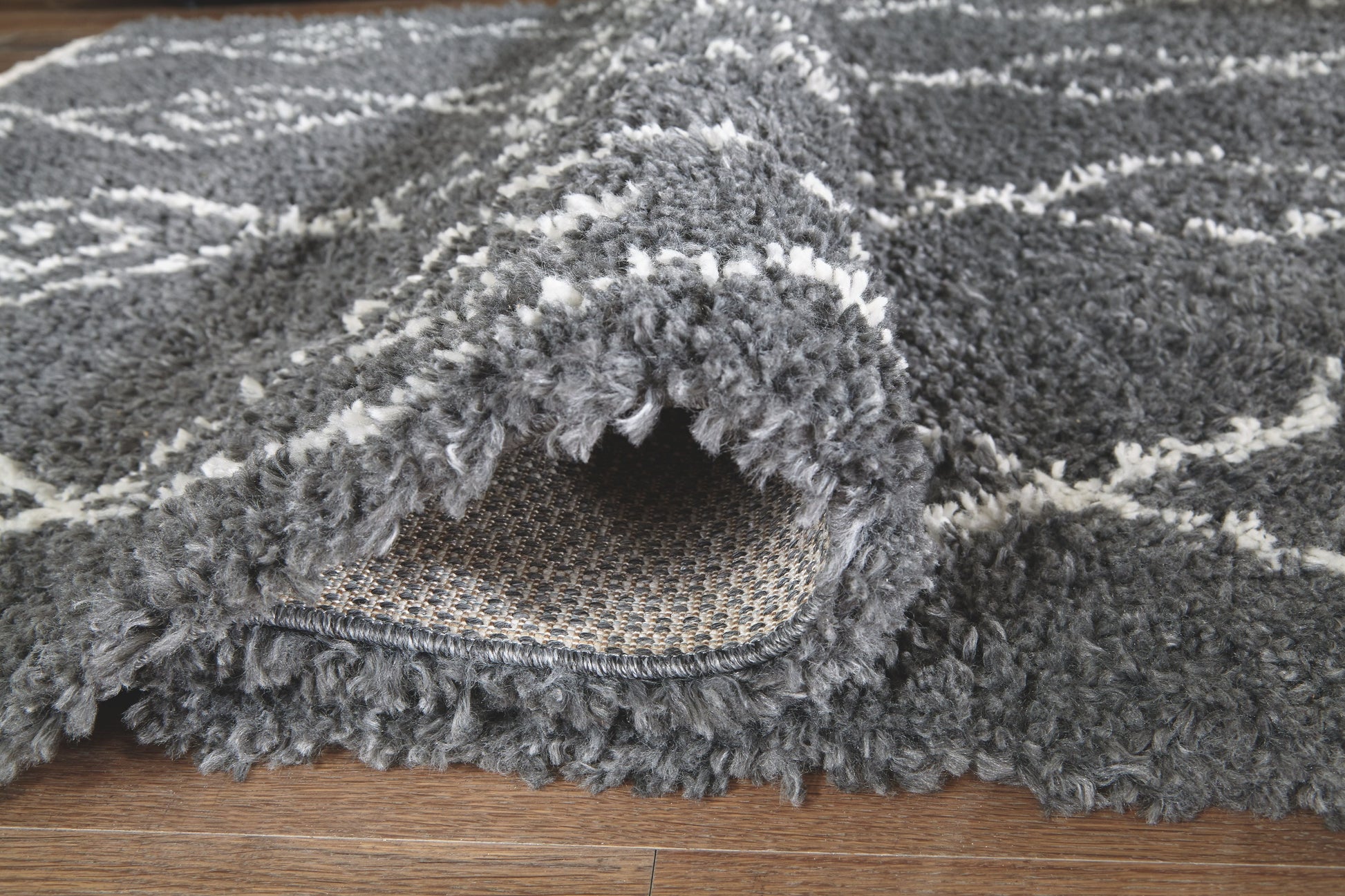 Ashley Furniture Maysel - Rug | Meri Furniture