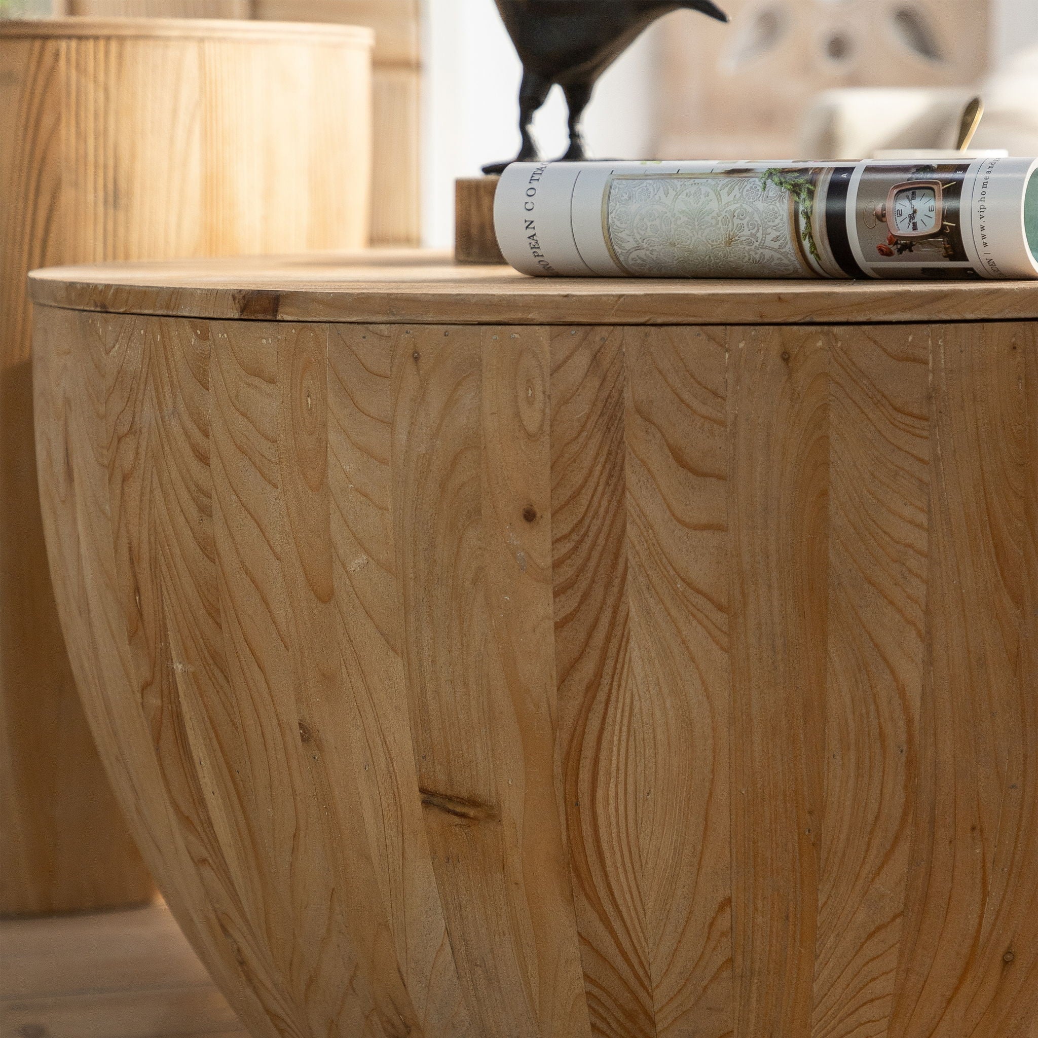 Vintage Style Barrel Coffee Table With Storage