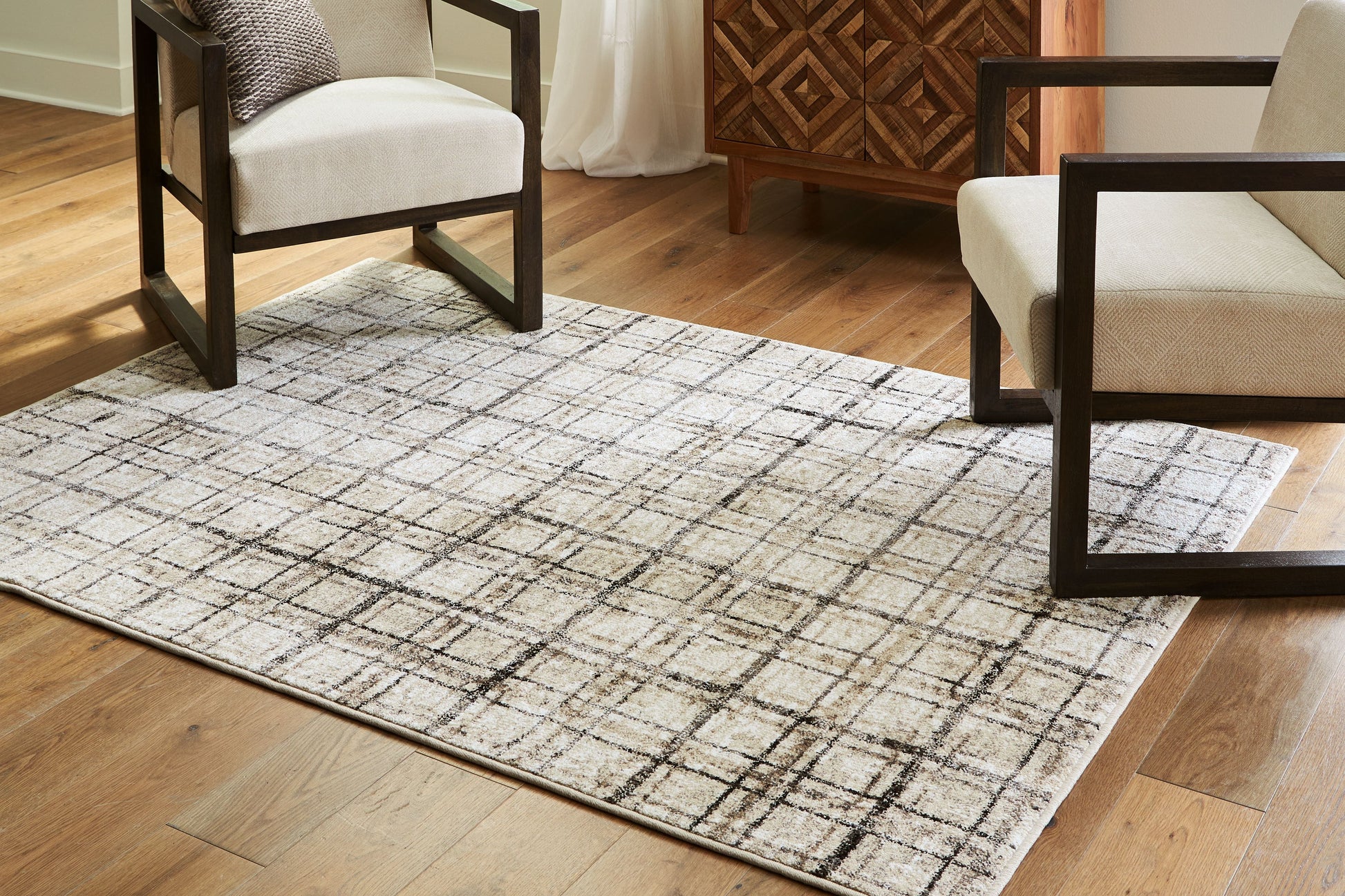 Ashley Furniture Azmerilla - Area Rug | Meri Furniture