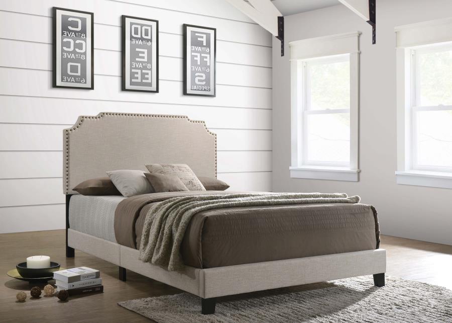 Coaster Fine Furniture Tamarac - Upholstered Panel Bed | Meri Furniture